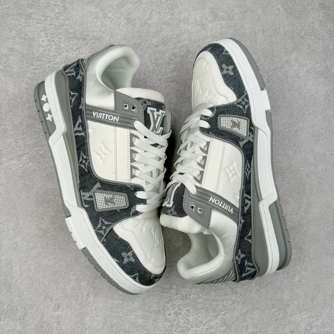 图片[3]-＃ZS纯原 Louis Vuitton Trainer lv时装走秀运动鞋 做旧系列 市场所有版本中综合最强的货品 GD实力大厂出品 全网最全配色更新最快 最成熟的做工稳定的品控 完美鞋型超高的清洁度 零毛边线头瑕疵 全套原楦原纸版原鞋开模 全网最具灵魂的版型 正确原装黄色鞋盒 正确中底印花 鞋面印花3D高频深度立体 全鞋电脑针车 紧密相连 针距密度一致 环保乳胶注塑鞋垫 厚度脚感还原原版 皮面裁剪部位 统一油边封口工艺 原装橡胶大底含胶量大底组合零偏差 专柜全套包装 防尘袋 说明书 质保卡 男女鞋 尺码：35 36 37 38 39 40 41 42 43 44 45-选品中心