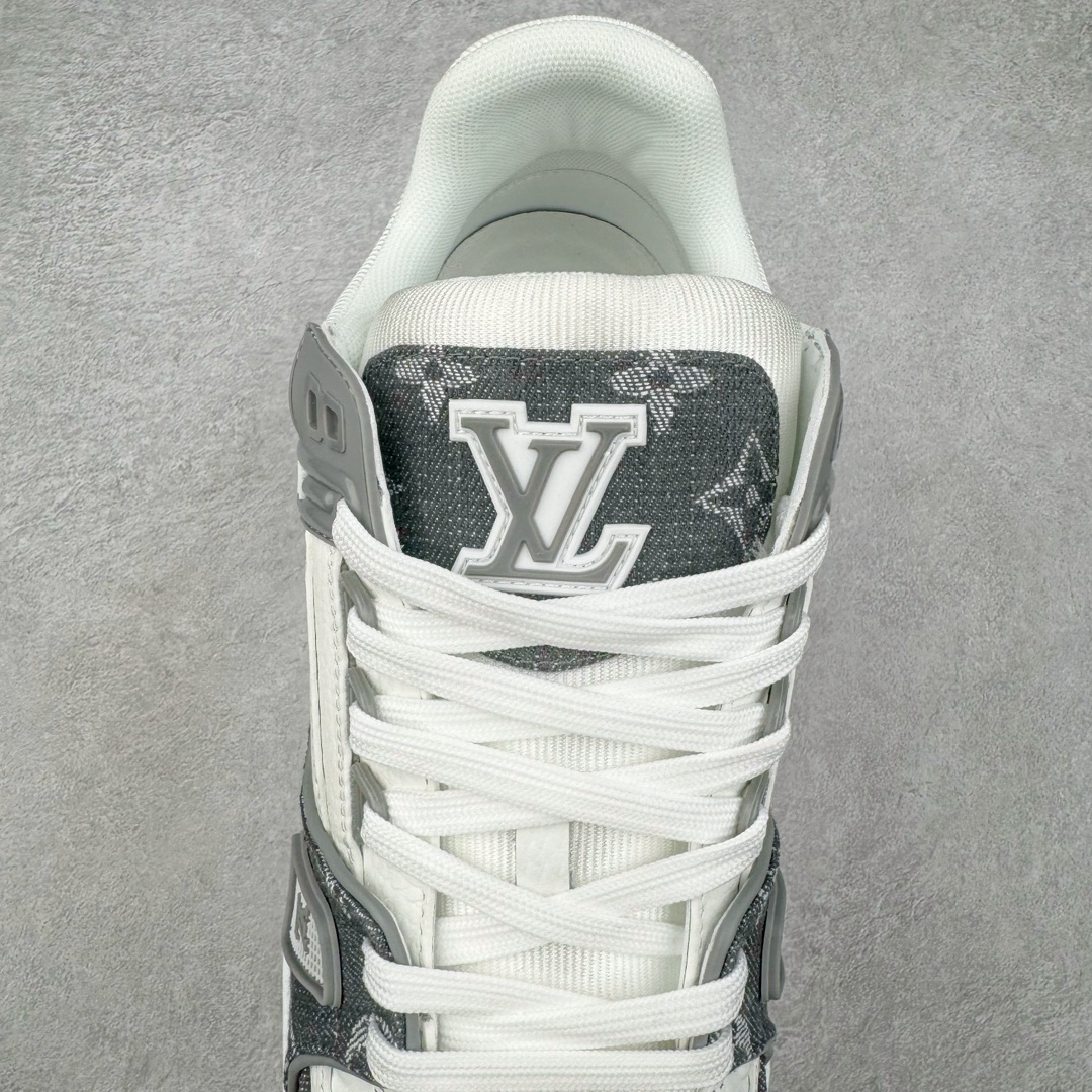 图片[5]-＃ZS纯原 Louis Vuitton Trainer lv时装走秀运动鞋 做旧系列 市场所有版本中综合最强的货品 GD实力大厂出品 全网最全配色更新最快 最成熟的做工稳定的品控 完美鞋型超高的清洁度 零毛边线头瑕疵 全套原楦原纸版原鞋开模 全网最具灵魂的版型 正确原装黄色鞋盒 正确中底印花 鞋面印花3D高频深度立体 全鞋电脑针车 紧密相连 针距密度一致 环保乳胶注塑鞋垫 厚度脚感还原原版 皮面裁剪部位 统一油边封口工艺 原装橡胶大底含胶量大底组合零偏差 专柜全套包装 防尘袋 说明书 质保卡 男女鞋 尺码：35 36 37 38 39 40 41 42 43 44 45-选品中心