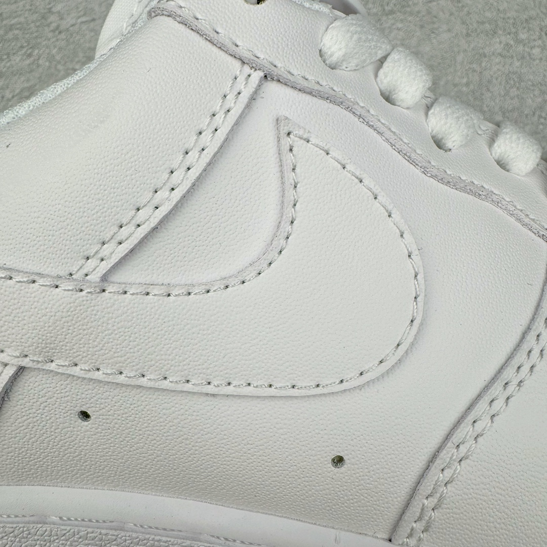 图片[22]-＃跑量神器 TG版本 NK Air Force 1 07 空军一号经典低帮板鞋 全白315122-111 全网最具性价比版本没有之一 2022全新楦头鞋型 鱼鳞大底 历时开发三个月 清洁度完美 二维码鞋标 内置芯片及solo气垫 大底高度及其弧度依照正品 钢印 logo刺绣 鞋口弧度 鞋头长度 鞋面冲孔 鞋垫背胶及钢印 完美鞋型对比正品 每一处都是细节满满 尺码：35.5 36 36.5 37.5 38 38.5 39 40 40.5 41 42 42.5 43 44 44.5 45-选品中心