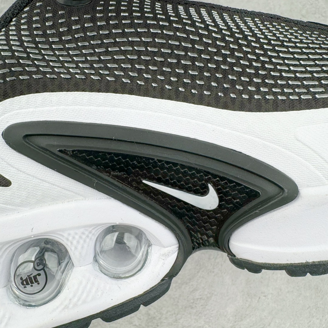 图片[17]-＃Lw纯原 NK Air Max Dn 网布舒适时尚耐磨透气低帮生活气垫休闲鞋 黑白 货号：DV3337-003 鞋面将延续 Air Max 家族的流线型设计 采用纺织布料打造 鞋底则搭载了全新的DynamicAir技术 由双气室和四根管状Nike Air气囊结构组成 鞋身整体以黑色为主色调 搭配橄榄绿色细节点缀 最大的亮点是侧面带有醒目的\\\”Supreme\\\”字样 彰显特殊的联名身份 尺码：36 36.5 37.5 38 38.5 39 40 40.5 41 42 42.5 43 44 44.5 45-选品中心