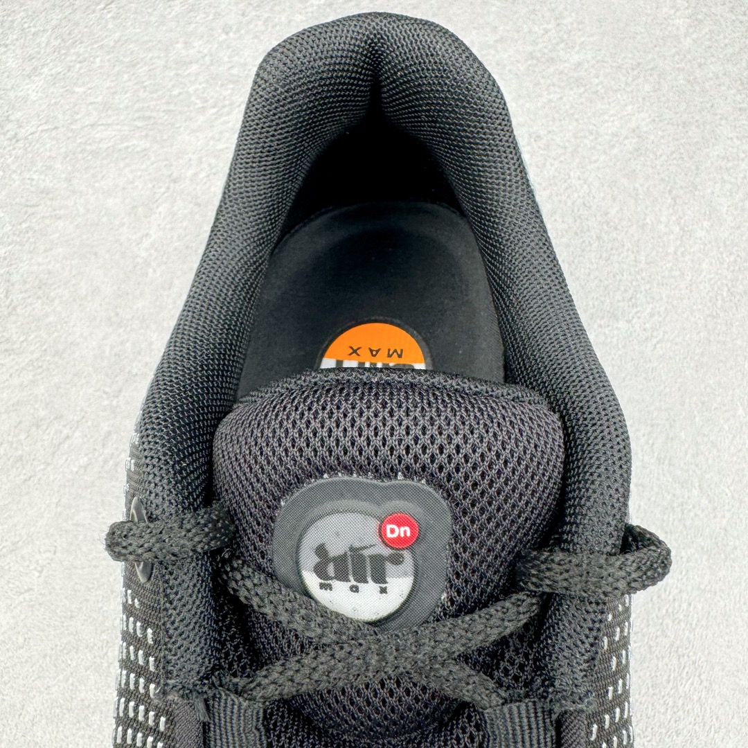 图片[14]-＃Lw纯原 NK Air Max Dn 网布舒适时尚耐磨透气低帮生活气垫休闲鞋 黑白 货号：DV3337-003 鞋面将延续 Air Max 家族的流线型设计 采用纺织布料打造 鞋底则搭载了全新的DynamicAir技术 由双气室和四根管状Nike Air气囊结构组成 鞋身整体以黑色为主色调 搭配橄榄绿色细节点缀 最大的亮点是侧面带有醒目的\\\”Supreme\\\”字样 彰显特殊的联名身份 尺码：36 36.5 37.5 38 38.5 39 40 40.5 41 42 42.5 43 44 44.5 45-选品中心