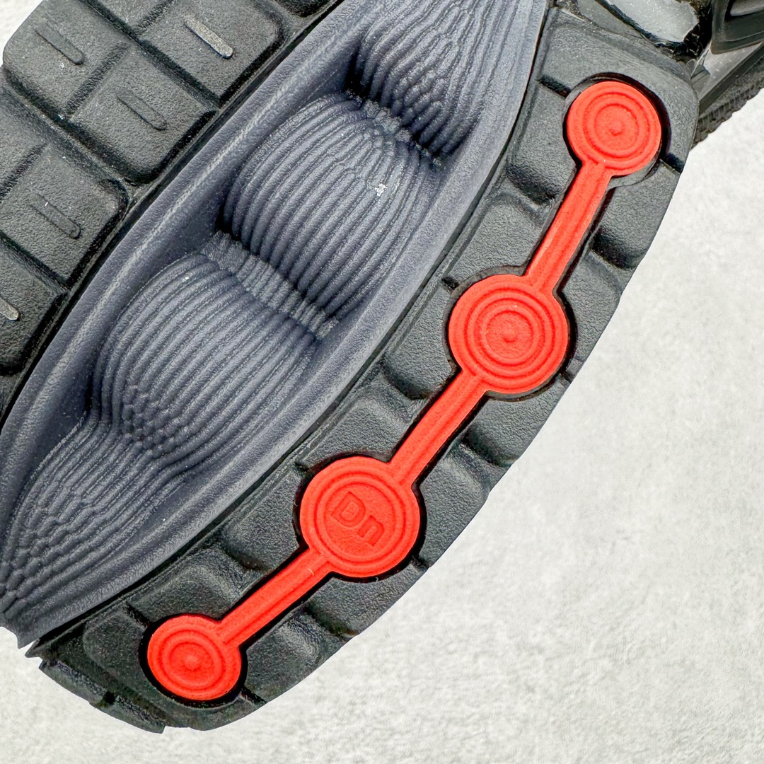 图片[19]-＃Lw纯原 NK Air Max Dn 网布舒适时尚耐磨透气低帮生活气垫休闲鞋 全黑 货号：DV3337-006 鞋面将延续 Air Max 家族的流线型设计 采用纺织布料打造 鞋底则搭载了全新的DynamicAir技术 由双气室和四根管状Nike Air气囊结构组成 鞋身整体以黑色为主色调 搭配橄榄绿色细节点缀 最大的亮点是侧面带有醒目的\\\”Supreme\\\”字样 彰显特殊的联名身份 尺码：36 36.5 37.5 38 38.5 39 40 40.5 41 42 42.5 43 44 44.5 45-选品中心