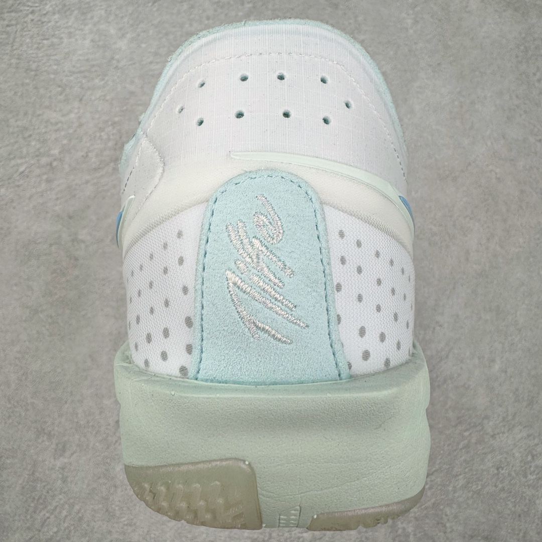 图片[8]-＃灭世/Max NK Air Zoom G.T.Cut 3 EP 实战系列篮球鞋 HF5445-141 全新GT Cut 3.0 全掌搭载了 ZoomX 泡棉 使得整双鞋在缓震表现上可谓相当优秀 拥有着顶级科技配置的同时 颜值设计也非常可观 整体鞋型仍然保留了前低后高的设计 G.T. Cut 传统的突进极速突破的感觉 鞋头麂皮材质和 NK Flywire 飞线工艺 相对来说包裹感更好了 必备的TPU 支撑片 两侧 Swoosh 的透气孔设计 起到散热透气的作用 鞋舌采用类似跑鞋的半开叉式设计 搭配鞋带既可以提升包裹感 又降低了运动中鞋舌乱跑的可能性 鞋子内里填充相当厚实 避免掉跟 尺码：39 40 40.5 41 42 42.5 43 44 44.5 45 46-选品中心