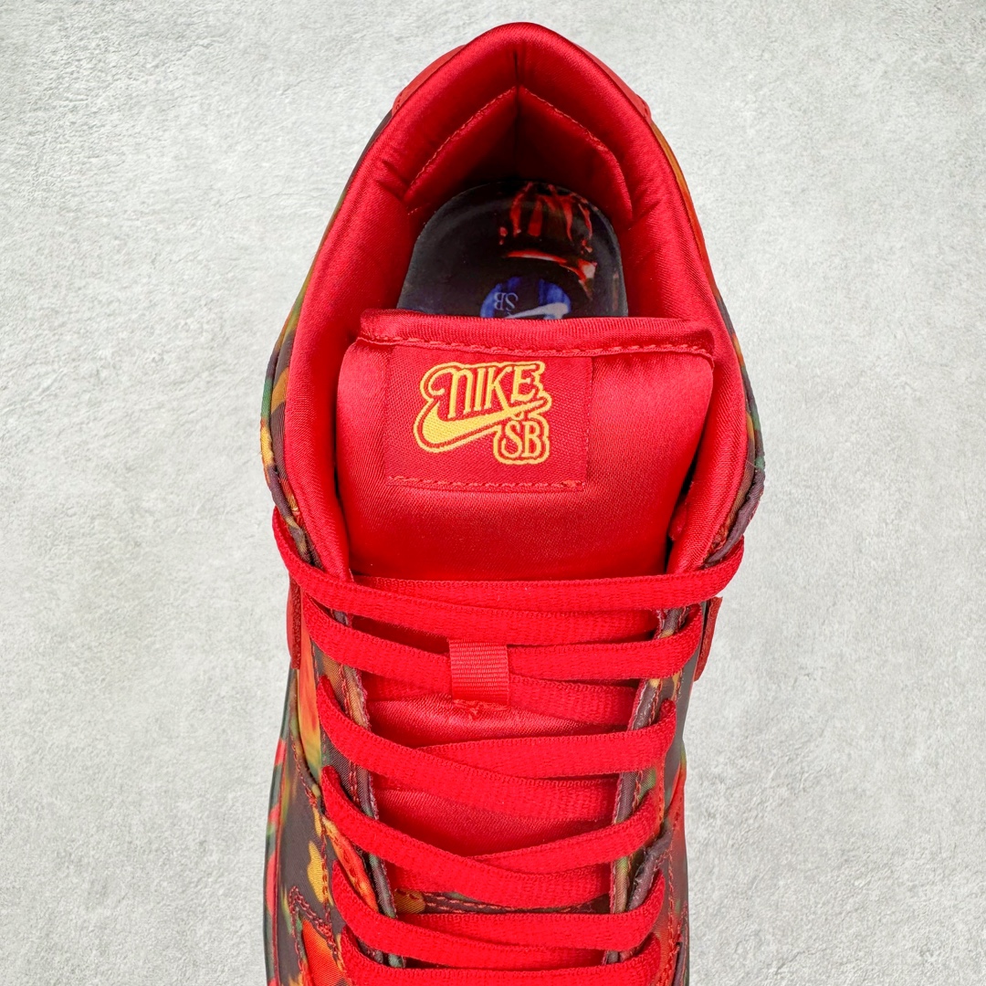 图片[5]-＃S2纯原 The Wizard of Oz x NK SB Dunk Low 联名绿野仙踪红色花卉撕撕乐 FZ1291-600 独家原厂航空铝磨具打磨大底 鞋头坡度极致还原 原盒原配 圈内天花板工艺 原厂冲刀 超高清洁度 全鞋零毛边皮料切割 全套原楦原模倾力打造完美版型 采用原厂百宏鞋带以及原厂百宏织唛舌标 内标可供原厂几率过验 原厂中底布黄色点胶 原厂中底布拉帮走线遵循公司‼️尺码：36 36.5 37.5 38 38.5 39 40 40.5 41 42 42.5 43 44 44.5 45 46 47.5-选品中心