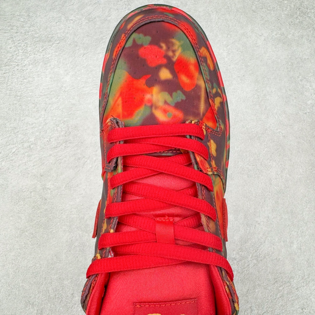 图片[4]-＃S2纯原 The Wizard of Oz x NK SB Dunk Low 联名绿野仙踪红色花卉撕撕乐 FZ1291-600 独家原厂航空铝磨具打磨大底 鞋头坡度极致还原 原盒原配 圈内天花板工艺 原厂冲刀 超高清洁度 全鞋零毛边皮料切割 全套原楦原模倾力打造完美版型 采用原厂百宏鞋带以及原厂百宏织唛舌标 内标可供原厂几率过验 原厂中底布黄色点胶 原厂中底布拉帮走线遵循公司‼️尺码：36 36.5 37.5 38 38.5 39 40 40.5 41 42 42.5 43 44 44.5 45 46 47.5-选品中心