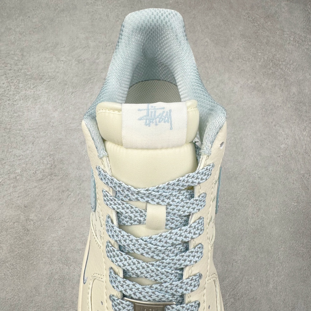 图片[5]-NK Air Force 1´07 Low 空军一号低帮百搭休闲运动板鞋 XX3328-002 柔软、弹性十足的缓震性能和出色的中底设计 横跨复古与现代的外型结合 造就出风靡全球 三十多年的Force 1 直到今天还深受青睐 尺码：36 36.5 37.5 38 38.5 39 40 40.5 41 42 42.5 43 44 44.5 45-选品中心