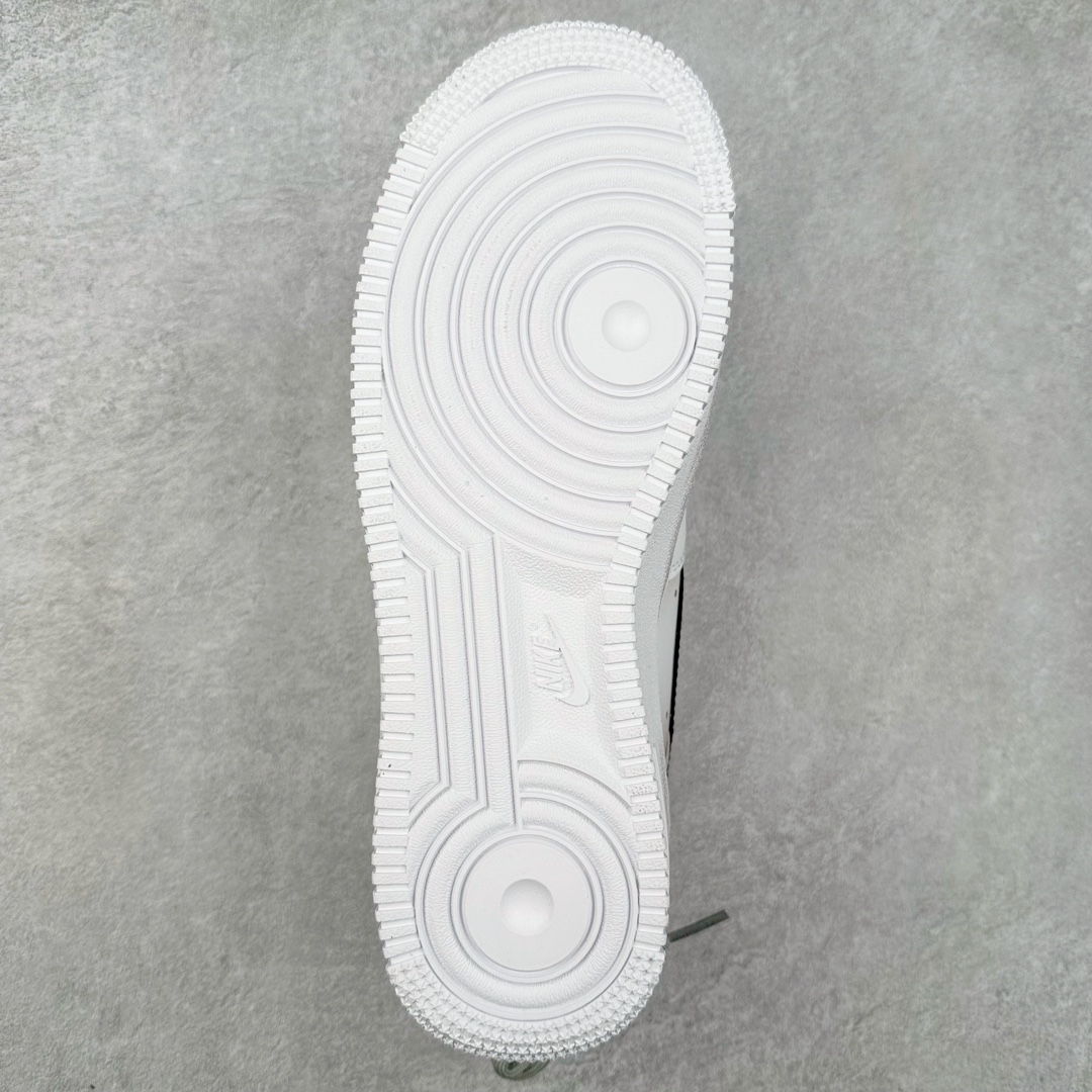 图片[9]-NK Air Force 1´07 Low 空军一号低帮百搭休闲运动板鞋 ZH0316-039 柔软、弹性十足的缓震性能和出色的中底设计 横跨复古与现代的外型结合 造就出风靡全球 三十多年的Force 1 直到今天还深受青睐 尺码：36 36.5 37.5 38 38.5 39 40 40.5 41 42 42.5 43 44 44.5 45-选品中心