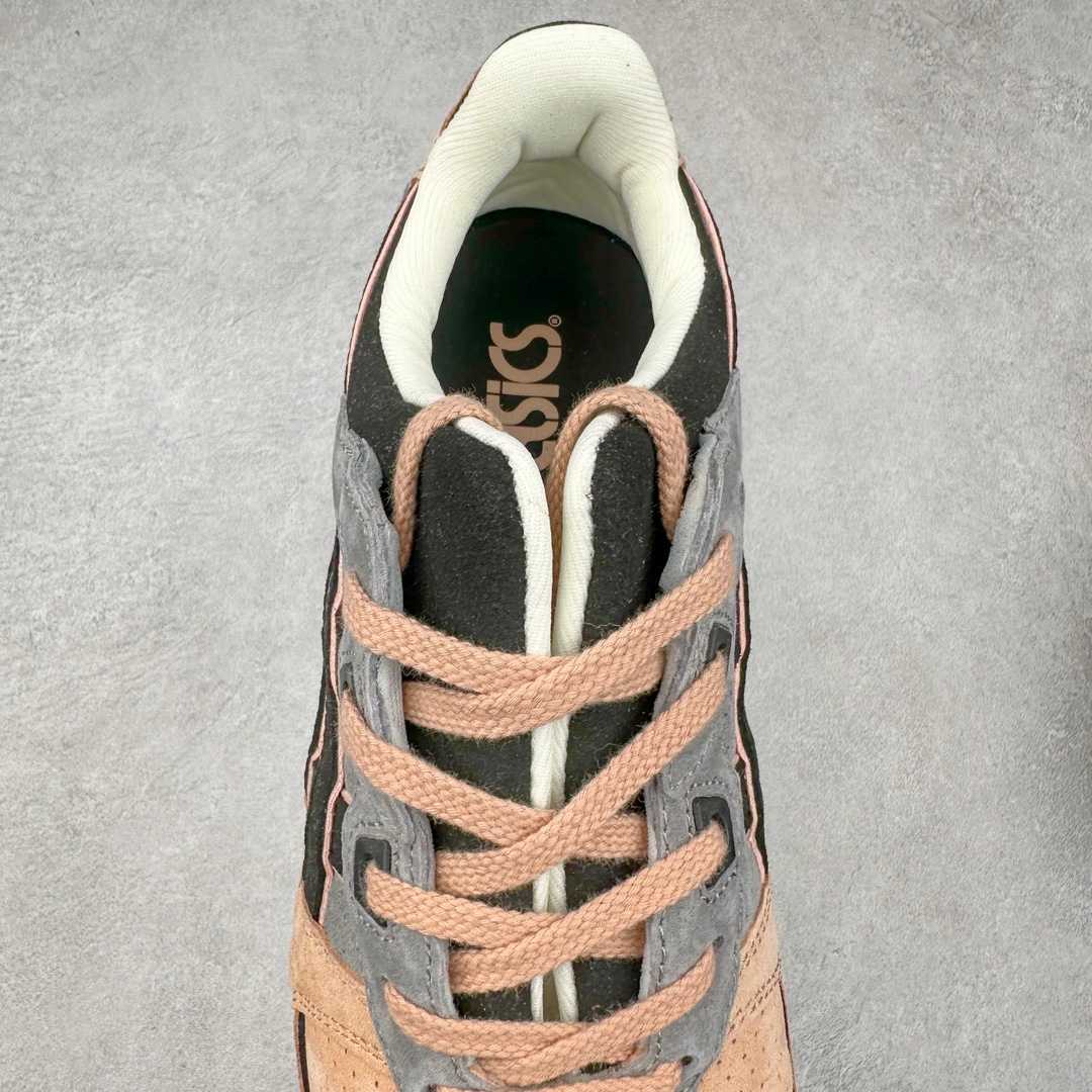 图片[5]-＃纯原福利 Asics Gel-Lyte III 亚瑟士3代系列低帮经典复古休闲运动跑步鞋 伴随着复古跑鞋的再度盛行，让不少运动品牌都将自家经典鞋款重新带回，ASICS 亚瑟士这两年受到众多球鞋爱好者追捧。近期，ASICS 亚瑟士以自己经典的 GEL-LYTE III OG 为蓝本推出了两双全新配色。第一双选择了灰色、藏蓝色和蒂芙尼蓝色拼接呈现，随之妆点一抹粉色，使整双鞋低调又不失细节。材质选择了大面积麂皮与网眼面料打造，保证了质感与透气性兼备。最后以略微泛黄的中底收尾，完善整体设计。另一双以深浅不同的卡其色打造鞋身，缀以淡紫色丰富鞋身细节，想必第一双会更加适合女生上脚。用料与上一双完全相同，提供了优秀的质感。尺码：36 37 37.5 38 39 39.5 40 40.5 41.5 42 42.5 43.5 44 45-选品中心