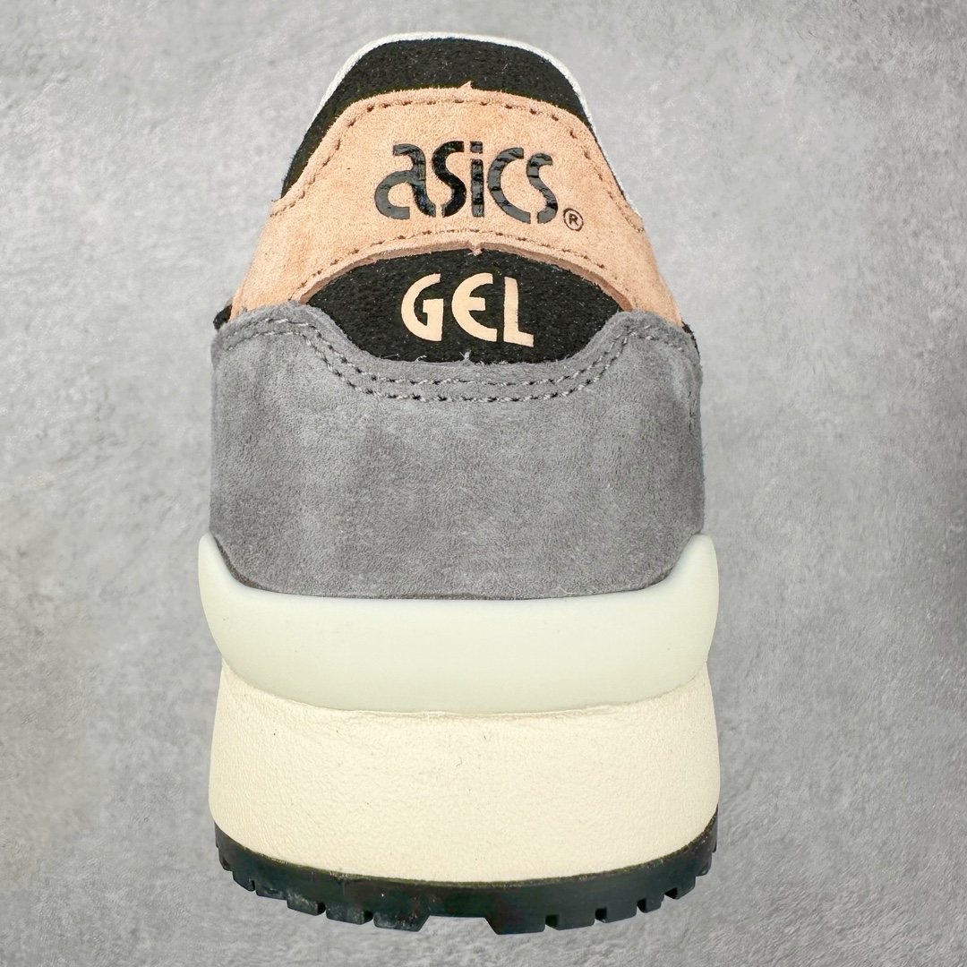 图片[8]-＃纯原福利 Asics Gel-Lyte III 亚瑟士3代系列低帮经典复古休闲运动跑步鞋 伴随着复古跑鞋的再度盛行，让不少运动品牌都将自家经典鞋款重新带回，ASICS 亚瑟士这两年受到众多球鞋爱好者追捧。近期，ASICS 亚瑟士以自己经典的 GEL-LYTE III OG 为蓝本推出了两双全新配色。第一双选择了灰色、藏蓝色和蒂芙尼蓝色拼接呈现，随之妆点一抹粉色，使整双鞋低调又不失细节。材质选择了大面积麂皮与网眼面料打造，保证了质感与透气性兼备。最后以略微泛黄的中底收尾，完善整体设计。另一双以深浅不同的卡其色打造鞋身，缀以淡紫色丰富鞋身细节，想必第一双会更加适合女生上脚。用料与上一双完全相同，提供了优秀的质感。尺码：36 37 37.5 38 39 39.5 40 40.5 41.5 42 42.5 43.5 44 45-选品中心