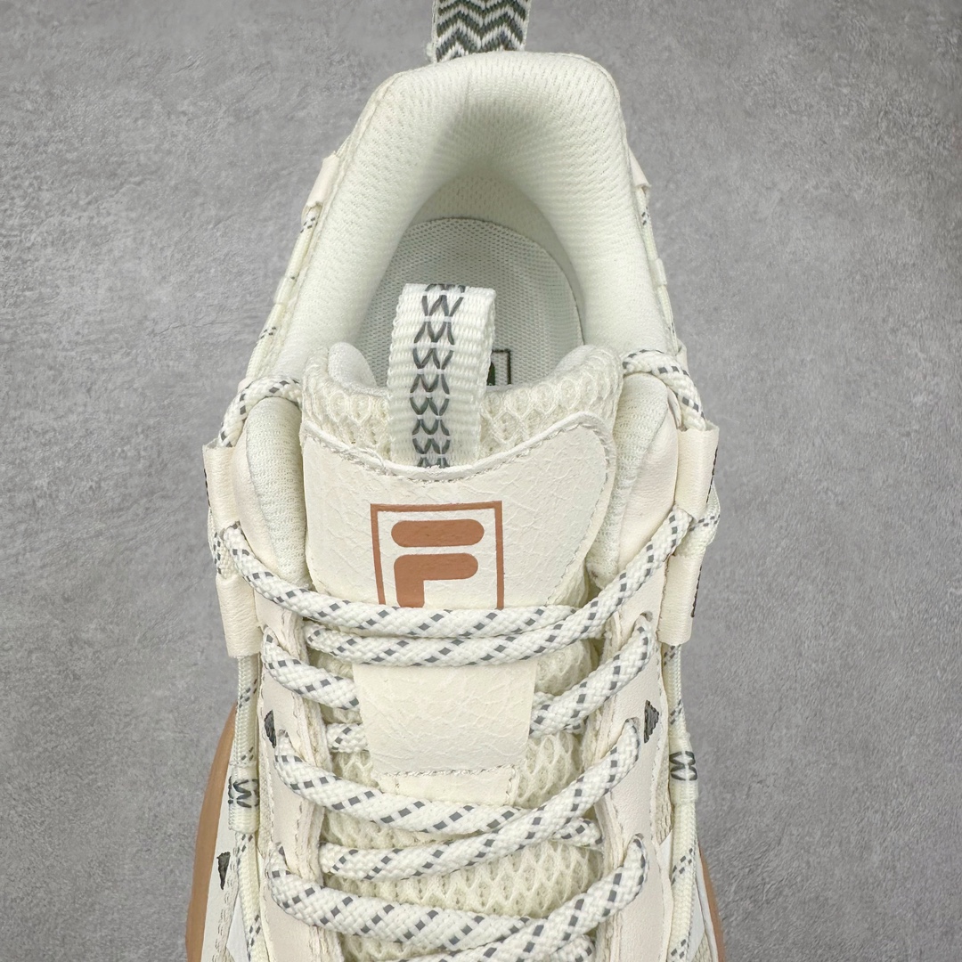 图片[5]-FILA FUSION Fluid 斐乐摩登潮牌防滑耐磨轻便运动鞋 FUSION 系列传承了 FILA 的百年基因，融入年轻运动及潮流文化，成为引领变革、创新突破的一代。以“1+N” 的跨界合作模式重现经典的同时创造经典。带来最出其不意的跨界合作惊喜。同时，FILAFUSION把FILA 的 DNA 融入到定制体验里，你可以随心制造厲于你的产品。FILA FUSION 的鞋家族涵盖了老爹鞋、跑步鞋、网球鞋、季节款。风格复古新潮，满足了时尚人士出行及各类运动的搭配需求，成为当下年轻人筷拥的鞋类品牌之一。FILA FUSION 走进年轻人的世界，通过年轻人运动，街舞，滑板，篮球，展现 FILA FUSION 的潮流态度和年轻文化。FILA FUSION 认为末来属于引领变革、创新突破的年轻一代，让我们一起构成 FILA 未来的蓝图吧！尺码：35.5 36 36.5 37.5 38 38.5 39 40 40.5 41 42 42.5 43 44 44.5 45 45.5-选品中心