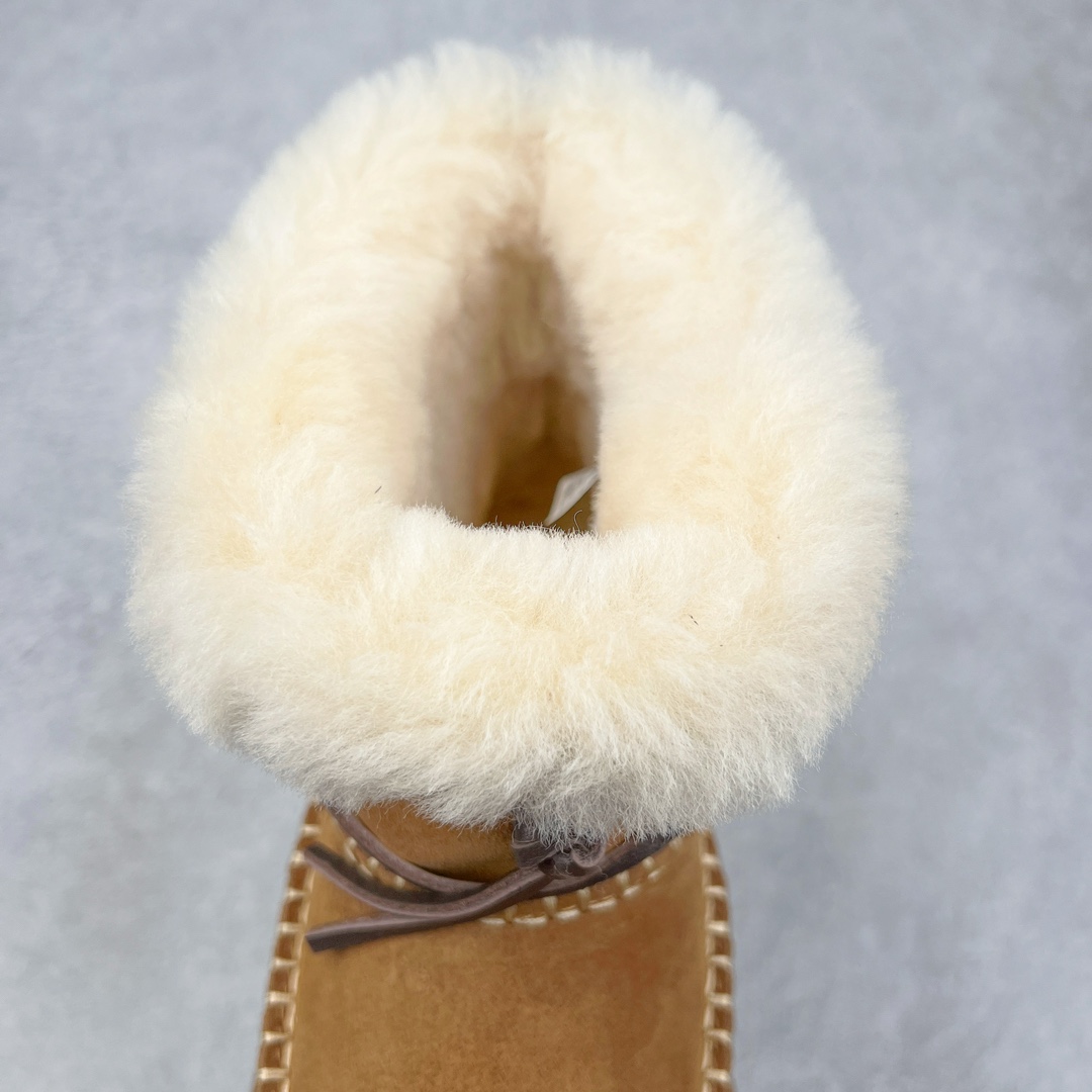 图片[5]-＃K版 UGG 8251经典秋冬羊皮毛一体雪地靴 私人订单价格匠心定位 桑坡八年大厂直供 拒绝高利润 区别杀猪版本 隆丰A级澳洲进口羊皮毛一体 完全遵循ZP工艺流程 代工厂原厂版师 秉承无原鞋不开发选择 注重每一处细节 市面最正版型 TREADLITE\\\”轻翼\\\”科技外底 轻便/耐用/柔韧/桩型【售后郑重承诺】一个月内若出现重大脱胶/断底等质量问题 直接为您换新 翻毛皮鞋面 细腻亲肤再生聚酯纤维滚边 舒适易打理 保暖性佳 UGG plush™ 里衬和内底 茸软亲肤 舒适暖足 经典鞋型搭配轻盈厚底 稳稳拿捏秋冬出街时髦造型 Treadlite by UGG 轻翼大底 轻盈缓震 为双足减负 舒适轻便 助你轻松畅玩整天 尺码：35 36 37 38 39 40-选品中心