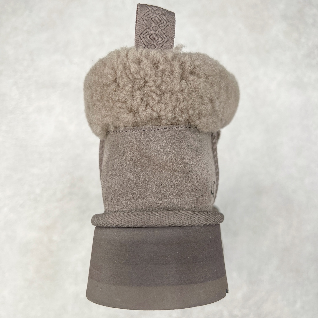 图片[8]-＃K版 UGG 3954经典秋冬羊皮毛一体雪地靴 私人订单价格匠心定位 桑坡八年大厂直供 拒绝高利润 区别杀猪版本 隆丰A级澳洲进口羊皮毛一体 完全遵循ZP工艺流程 代工厂原厂版师 秉承无原鞋不开发选择 注重每一处细节 市面最正版型 TREADLITE\\\”轻翼\\\”科技外底 轻便/耐用/柔韧/桩型【售后郑重承诺】一个月内若出现重大脱胶/断底等质量问题 直接为您换新 翻毛皮鞋面 细腻亲肤再生聚酯纤维滚边 舒适易打理 保暖性佳 UGG plush™ 里衬和内底 茸软亲肤 舒适暖足 经典鞋型搭配轻盈厚底 稳稳拿捏秋冬出街时髦造型 Treadlite by UGG 轻翼大底 轻盈缓震 为双足减负 舒适轻便 助你轻松畅玩整天 尺码：35 36 37 38 39 40-选品中心