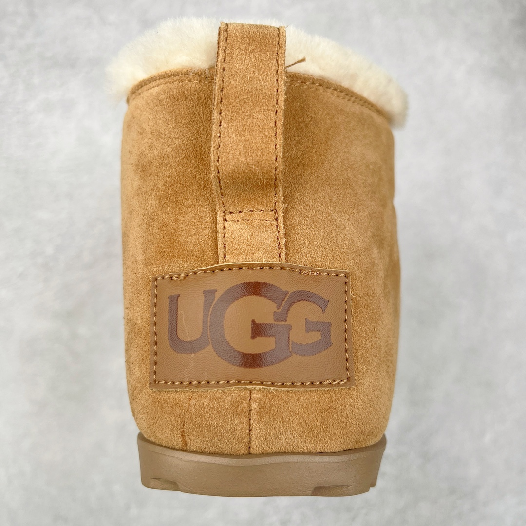 图片[8]-＃K版 UGG 8261经典秋冬羊皮毛一体雪地靴 私人订单价格匠心定位 桑坡八年大厂直供 拒绝高利润 区别杀猪版本 隆丰A级澳洲进口羊皮毛一体 完全遵循ZP工艺流程 代工厂原厂版师 秉承无原鞋不开发选择 注重每一处细节 市面最正版型 TREADLITE\\\”轻翼\\\”科技外底 轻便/耐用/柔韧/桩型【售后郑重承诺】一个月内若出现重大脱胶/断底等质量问题 直接为您换新 翻毛皮鞋面 细腻亲肤再生聚酯纤维滚边 舒适易打理 保暖性佳 UGG plush™ 里衬和内底 茸软亲肤 舒适暖足 经典鞋型搭配轻盈厚底 稳稳拿捏秋冬出街时髦造型 Treadlite by UGG 轻翼大底 轻盈缓震 为双足减负 舒适轻便 助你轻松畅玩整天 尺码：35 36 37 38 39 40-选品中心