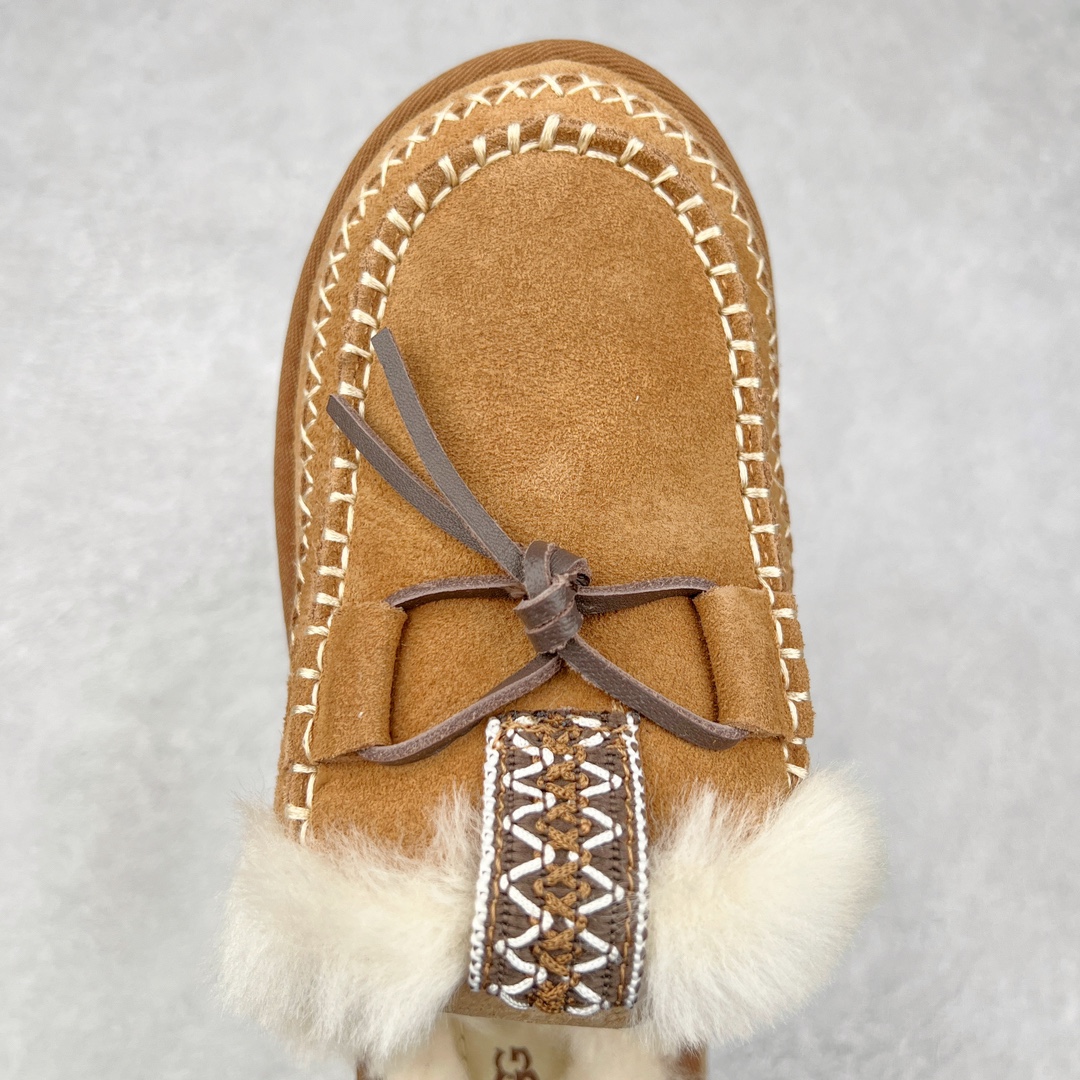 图片[4]-＃K版 UGG 8260经典秋冬羊皮毛一体雪地靴 私人订单价格匠心定位 桑坡八年大厂直供 拒绝高利润 区别杀猪版本 隆丰A级澳洲进口羊皮毛一体 完全遵循ZP工艺流程 代工厂原厂版师 秉承无原鞋不开发选择 注重每一处细节 市面最正版型 TREADLITE\\\”轻翼\\\”科技外底 轻便/耐用/柔韧/桩型【售后郑重承诺】一个月内若出现重大脱胶/断底等质量问题 直接为您换新 翻毛皮鞋面 细腻亲肤再生聚酯纤维滚边 舒适易打理 保暖性佳 UGG plush™ 里衬和内底 茸软亲肤 舒适暖足 经典鞋型搭配轻盈厚底 稳稳拿捏秋冬出街时髦造型 Treadlite by UGG 轻翼大底 轻盈缓震 为双足减负 舒适轻便 助你轻松畅玩整天 尺码：35 36 37 38 39 40-选品中心