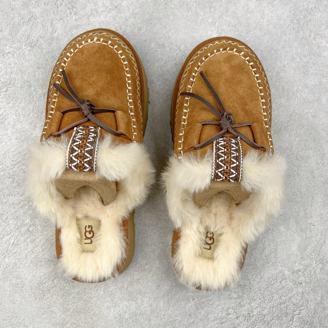 图片[3]-＃K版 UGG 8260经典秋冬羊皮毛一体雪地靴 私人订单价格匠心定位 桑坡八年大厂直供 拒绝高利润 区别杀猪版本 隆丰A级澳洲进口羊皮毛一体 完全遵循ZP工艺流程 代工厂原厂版师 秉承无原鞋不开发选择 注重每一处细节 市面最正版型 TREADLITE\\\”轻翼\\\”科技外底 轻便/耐用/柔韧/桩型【售后郑重承诺】一个月内若出现重大脱胶/断底等质量问题 直接为您换新 翻毛皮鞋面 细腻亲肤再生聚酯纤维滚边 舒适易打理 保暖性佳 UGG plush™ 里衬和内底 茸软亲肤 舒适暖足 经典鞋型搭配轻盈厚底 稳稳拿捏秋冬出街时髦造型 Treadlite by UGG 轻翼大底 轻盈缓震 为双足减负 舒适轻便 助你轻松畅玩整天 尺码：35 36 37 38 39 40-选品中心