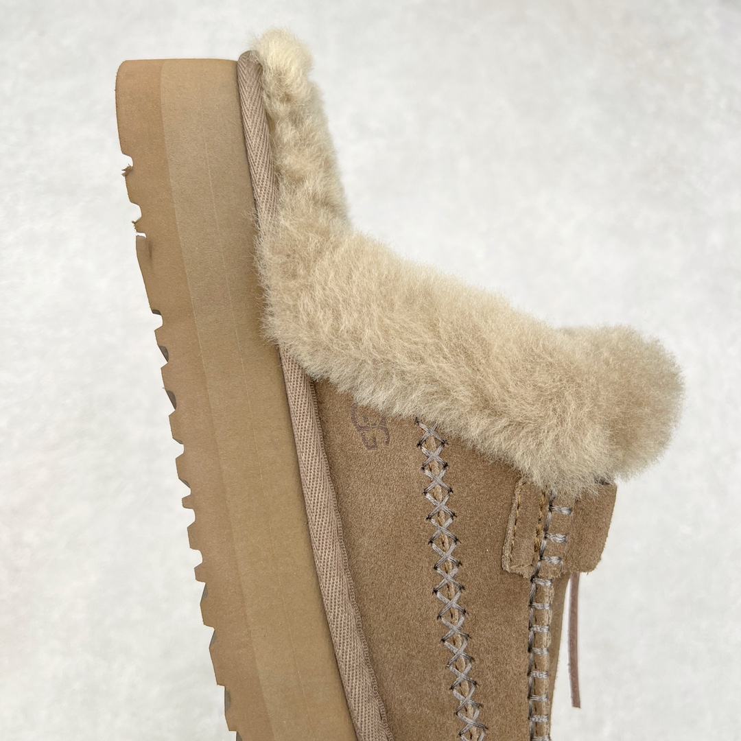 图片[6]-＃K版 UGG 8260经典秋冬羊皮毛一体雪地靴 私人订单价格匠心定位 桑坡八年大厂直供 拒绝高利润 区别杀猪版本 隆丰A级澳洲进口羊皮毛一体 完全遵循ZP工艺流程 代工厂原厂版师 秉承无原鞋不开发选择 注重每一处细节 市面最正版型 TREADLITE\\\”轻翼\\\”科技外底 轻便/耐用/柔韧/桩型【售后郑重承诺】一个月内若出现重大脱胶/断底等质量问题 直接为您换新 翻毛皮鞋面 细腻亲肤再生聚酯纤维滚边 舒适易打理 保暖性佳 UGG plush™ 里衬和内底 茸软亲肤 舒适暖足 经典鞋型搭配轻盈厚底 稳稳拿捏秋冬出街时髦造型 Treadlite by UGG 轻翼大底 轻盈缓震 为双足减负 舒适轻便 助你轻松畅玩整天 尺码：35 36 37 38 39 40-选品中心