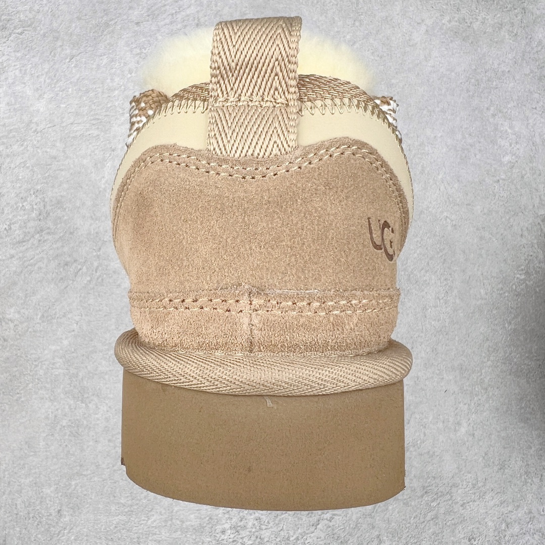 图片[8]-＃K版 UGG 4032经典秋冬羊皮毛一体雪地靴 私人订单价格匠心定位 桑坡八年大厂直供 拒绝高利润 区别杀猪版本 隆丰A级澳洲进口羊皮毛一体 完全遵循ZP工艺流程 代工厂原厂版师 秉承无原鞋不开发选择 注重每一处细节 市面最正版型 TREADLITE\\\”轻翼\\\”科技外底 轻便/耐用/柔韧/桩型【售后郑重承诺】一个月内若出现重大脱胶/断底等质量问题 直接为您换新 翻毛皮鞋面 细腻亲肤再生聚酯纤维滚边 舒适易打理 保暖性佳 UGG plush™ 里衬和内底 茸软亲肤 舒适暖足 经典鞋型搭配轻盈厚底 稳稳拿捏秋冬出街时髦造型 Treadlite by UGG 轻翼大底 轻盈缓震 为双足减负 舒适轻便 助你轻松畅玩整天 尺码：35 36 37 38 39 40-选品中心