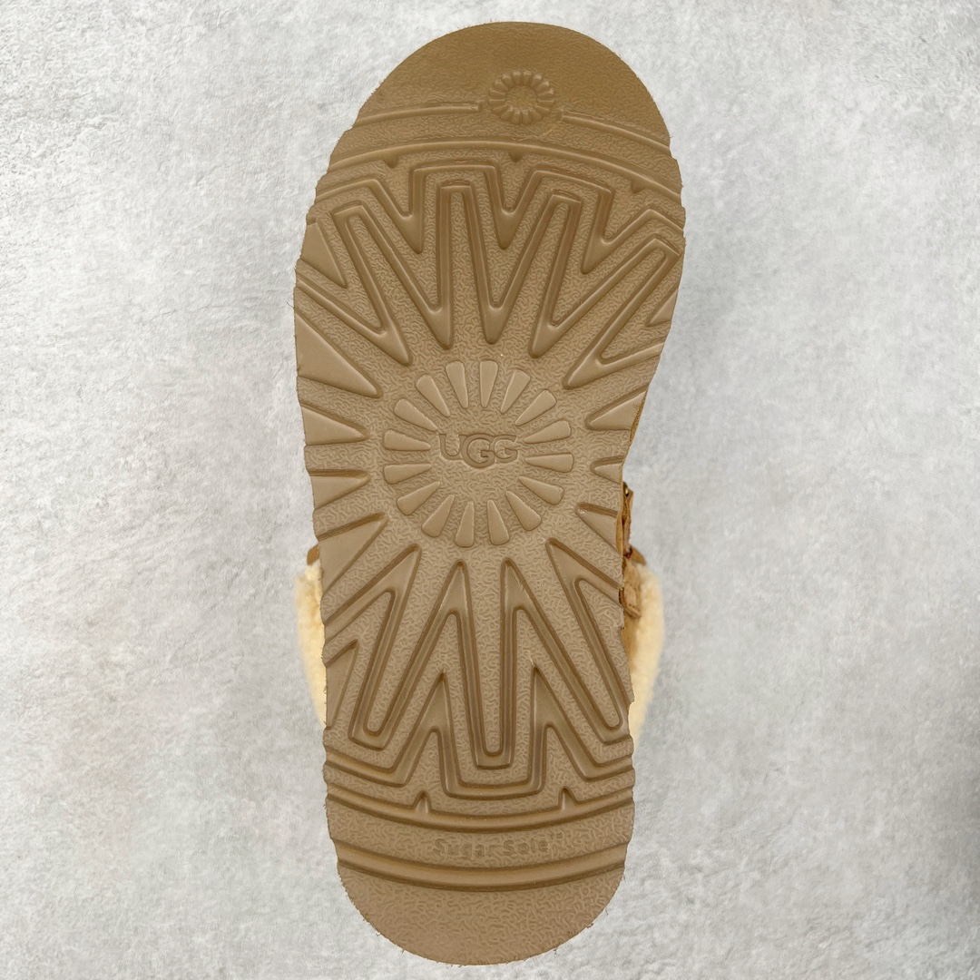 图片[9]-＃K版 UGG 3954经典秋冬羊皮毛一体雪地靴 私人订单价格匠心定位 桑坡八年大厂直供 拒绝高利润 区别杀猪版本 隆丰A级澳洲进口羊皮毛一体 完全遵循ZP工艺流程 代工厂原厂版师 秉承无原鞋不开发选择 注重每一处细节 市面最正版型 TREADLITE\\\”轻翼\\\”科技外底 轻便/耐用/柔韧/桩型【售后郑重承诺】一个月内若出现重大脱胶/断底等质量问题 直接为您换新 翻毛皮鞋面 细腻亲肤再生聚酯纤维滚边 舒适易打理 保暖性佳 UGG plush™ 里衬和内底 茸软亲肤 舒适暖足 经典鞋型搭配轻盈厚底 稳稳拿捏秋冬出街时髦造型 Treadlite by UGG 轻翼大底 轻盈缓震 为双足减负 舒适轻便 助你轻松畅玩整天 尺码：35 36 37 38 39 40-选品中心