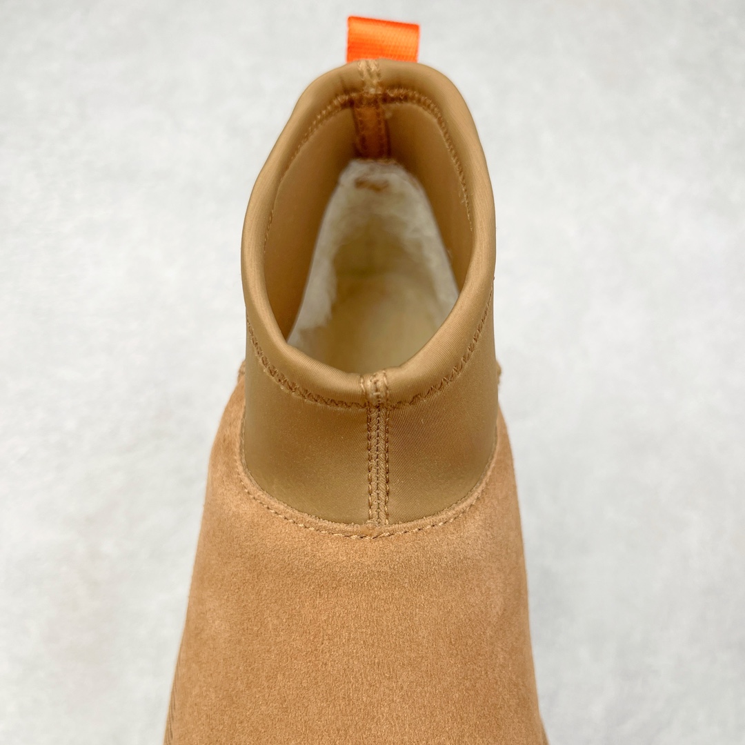 图片[5]-＃K版 UGG 8170经典秋冬羊皮毛一体雪地靴 私人订单价格匠心定位 桑坡八年大厂直供 拒绝高利润 区别杀猪版本 隆丰A级澳洲进口羊皮毛一体 完全遵循ZP工艺流程 代工厂原厂版师 秉承无原鞋不开发选择 注重每一处细节 市面最正版型 TREADLITE\\\”轻翼\\\”科技外底 轻便/耐用/柔韧/桩型【售后郑重承诺】一个月内若出现重大脱胶/断底等质量问题 直接为您换新 翻毛皮鞋面 细腻亲肤再生聚酯纤维滚边 舒适易打理 保暖性佳 UGG plush™ 里衬和内底 茸软亲肤 舒适暖足 经典鞋型搭配轻盈厚底 稳稳拿捏秋冬出街时髦造型 Treadlite by UGG 轻翼大底 轻盈缓震 为双足减负 舒适轻便 助你轻松畅玩整天 尺码：35 36 37 38 39 40-选品中心