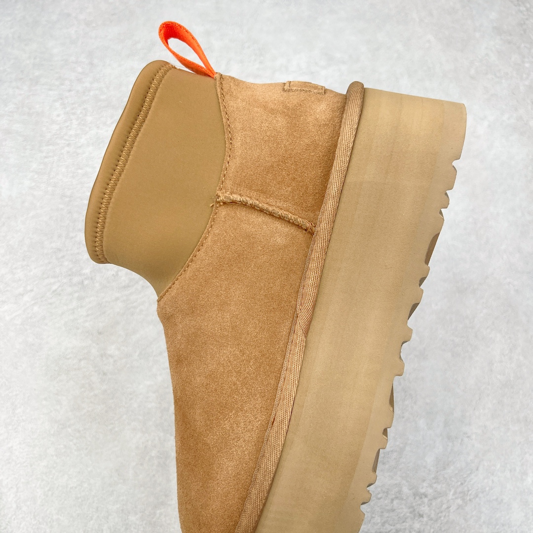 图片[7]-＃K版 UGG 8170经典秋冬羊皮毛一体雪地靴 私人订单价格匠心定位 桑坡八年大厂直供 拒绝高利润 区别杀猪版本 隆丰A级澳洲进口羊皮毛一体 完全遵循ZP工艺流程 代工厂原厂版师 秉承无原鞋不开发选择 注重每一处细节 市面最正版型 TREADLITE\\\”轻翼\\\”科技外底 轻便/耐用/柔韧/桩型【售后郑重承诺】一个月内若出现重大脱胶/断底等质量问题 直接为您换新 翻毛皮鞋面 细腻亲肤再生聚酯纤维滚边 舒适易打理 保暖性佳 UGG plush™ 里衬和内底 茸软亲肤 舒适暖足 经典鞋型搭配轻盈厚底 稳稳拿捏秋冬出街时髦造型 Treadlite by UGG 轻翼大底 轻盈缓震 为双足减负 舒适轻便 助你轻松畅玩整天 尺码：35 36 37 38 39 40-选品中心