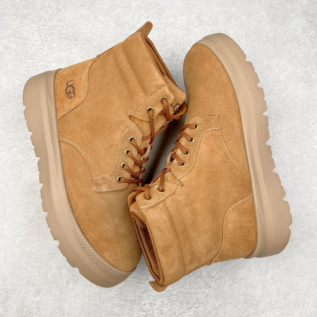 图片[3]-＃K版 UGG 3750经典秋冬羊皮毛一体雪地靴 私人订单价格匠心定位 桑坡八年大厂直供 拒绝高利润 区别杀猪版本 隆丰A级澳洲进口羊皮毛一体 完全遵循ZP工艺流程 代工厂原厂版师 秉承无原鞋不开发选择 注重每一处细节 市面最正版型 TREADLITE\\\”轻翼\\\”科技外底 轻便/耐用/柔韧/桩型【售后郑重承诺】一个月内若出现重大脱胶/断底等质量问题 直接为您换新 翻毛皮鞋面 细腻亲肤再生聚酯纤维滚边 舒适易打理 保暖性佳 UGG plush™ 里衬和内底 茸软亲肤 舒适暖足 经典鞋型搭配轻盈厚底 稳稳拿捏秋冬出街时髦造型 Treadlite by UGG 轻翼大底 轻盈缓震 为双足减负 舒适轻便 助你轻松畅玩整天 尺码：40 41 42 43 44-选品中心