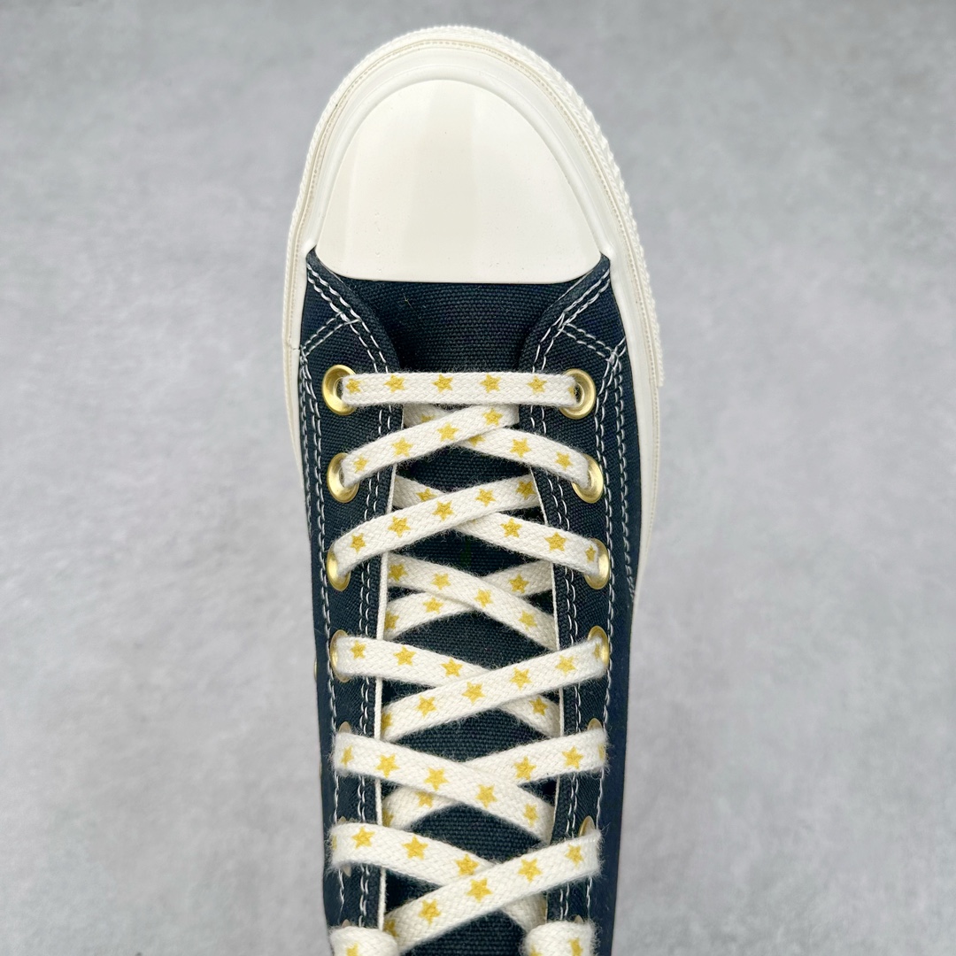 图片[4]-Converse Chuck 1970s 星星鞋🌟 匡威官方新款 经典70s鞋身搭配金色星星元素鞋带 后跟星星印花点缀与之相呼应 鞋带孔和内侧立体Logo的金色描边显得很高级 经典百搭 货号：A12462C 黑色 货号：A12463C 酒红 尺码：35 36 36.5 37 37.5 38 39 39.5 40 41 41.5 42 42.5 43 44-选品中心