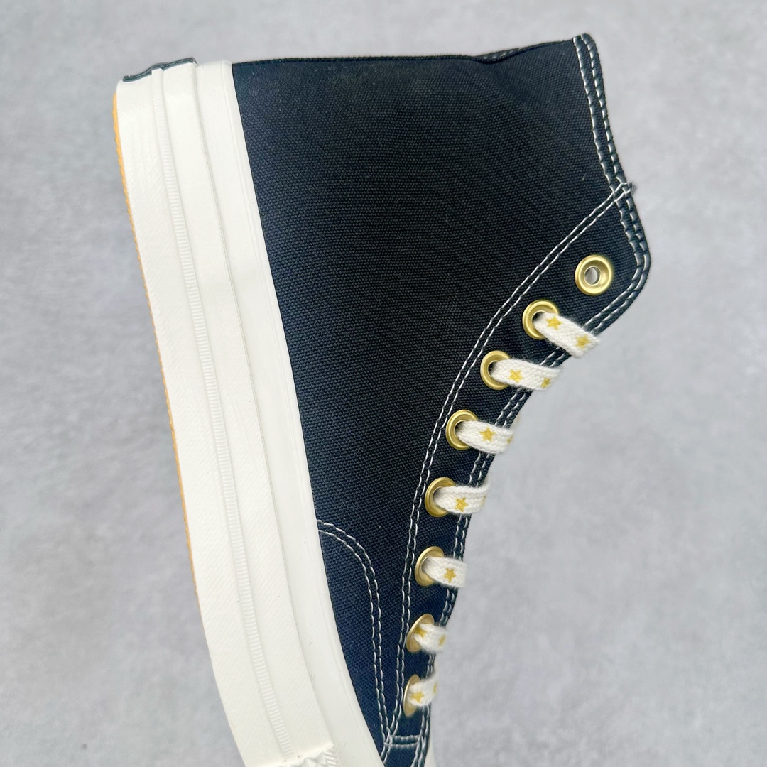 图片[6]-Converse Chuck 1970s 星星鞋🌟 匡威官方新款 经典70s鞋身搭配金色星星元素鞋带 后跟星星印花点缀与之相呼应 鞋带孔和内侧立体Logo的金色描边显得很高级 经典百搭 货号：A12462C 黑色 货号：A12463C 酒红 尺码：35 36 36.5 37 37.5 38 39 39.5 40 41 41.5 42 42.5 43 44-选品中心
