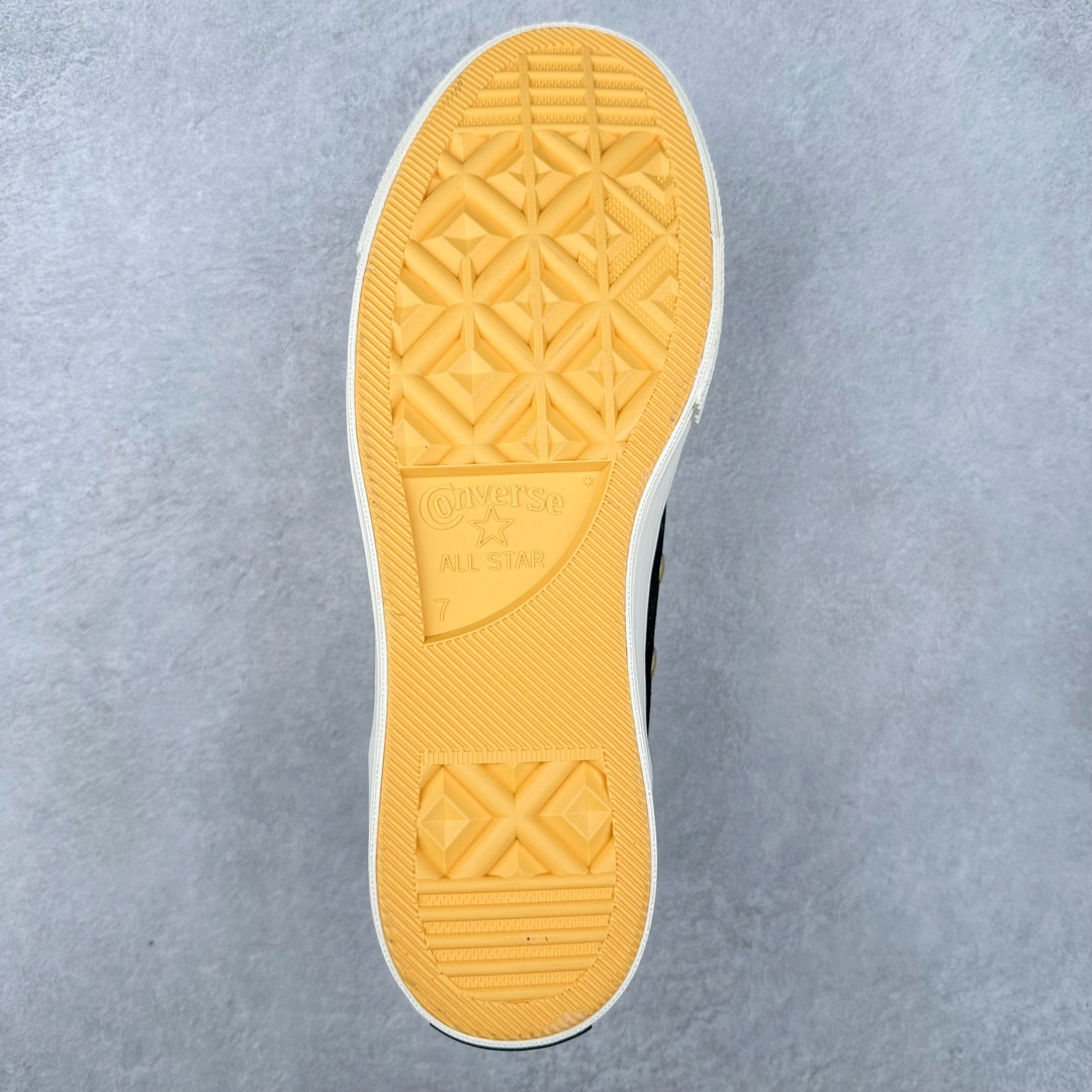 图片[9]-Converse Chuck 1970s 星星鞋🌟 匡威官方新款 经典70s鞋身搭配金色星星元素鞋带 后跟星星印花点缀与之相呼应 鞋带孔和内侧立体Logo的金色描边显得很高级 经典百搭 货号：A12462C 黑色 货号：A12463C 酒红 尺码：35 36 36.5 37 37.5 38 39 39.5 40 41 41.5 42 42.5 43 44-选品中心