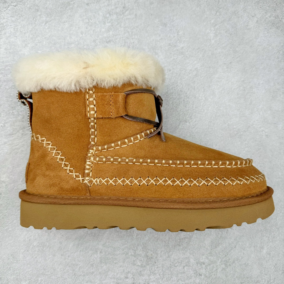 ＃K版 UGG 8251经典秋冬羊皮毛一体雪地靴 私人订单价格匠心定位 桑坡八年大厂直供 拒绝高利润 区别杀猪版本 隆丰A级澳洲进口羊皮毛一体 完全遵循ZP工艺流程 代工厂原厂版师 秉承无原鞋不开发选择 注重每一处细节 市面最正版型 TREADLITE\\\”轻翼\\\”科技外底 轻便/耐用/柔韧/桩型【售后郑重承诺】一个月内若出现重大脱胶/断底等质量问题 直接为您换新 翻毛皮鞋面 细腻亲肤再生聚酯纤维滚边 舒适易打理 保暖性佳 UGG plush™ 里衬和内底 茸软亲肤 舒适暖足 经典鞋型搭配轻盈厚底 稳稳拿捏秋冬出街时髦造型 Treadlite by UGG 轻翼大底 轻盈缓震 为双足减负 舒适轻便 助你轻松畅玩整天 尺码：35 36 37 38 39 40-选品中心