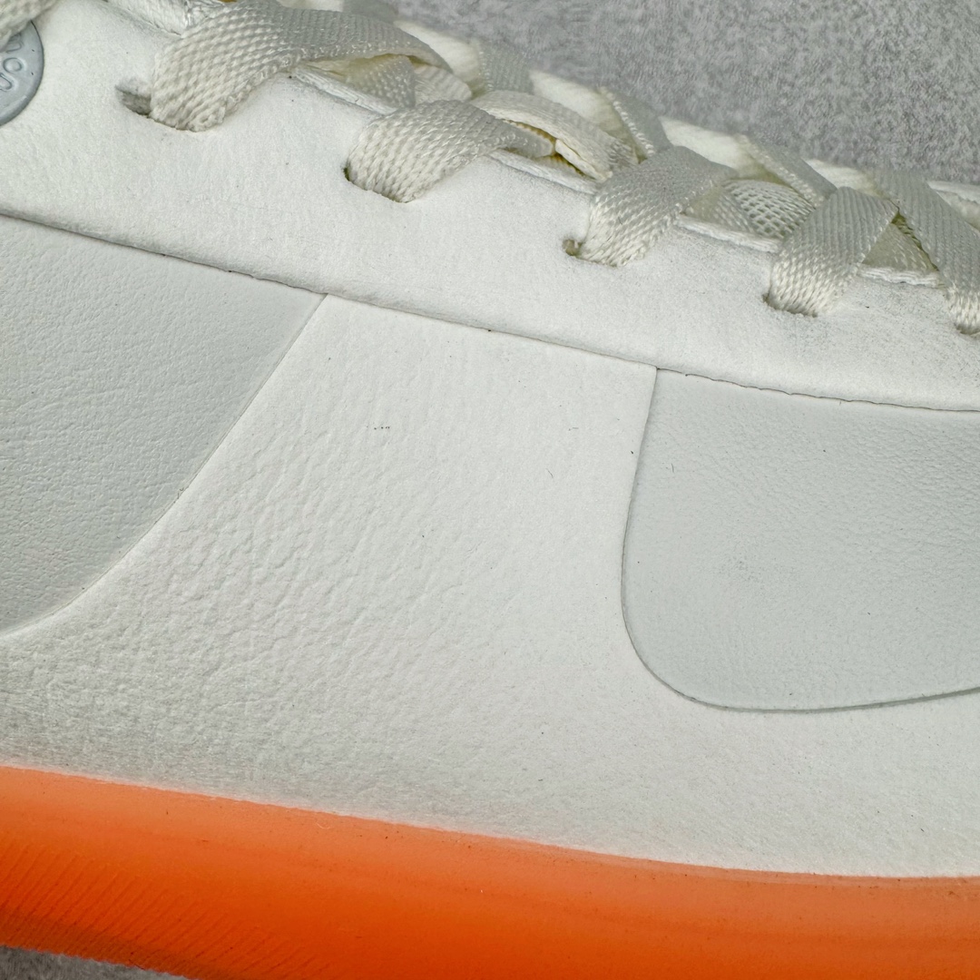 图片[18]-＃PB纯原 lululemon Cityverse 露露乐檬极简主义减震耐磨低帮生活休闲鞋 Cityverse将运动性能融入经典休闲鞋中，中底提供出色缓震，并贴合足部曲线，带来全天候的舒适感。鞋面采用两种材质拼接，且前半部分采用热熔压胶处理，无任何缝线，保留了鞋身整体性。模制泡沫的鞋垫带来上乘的脚感，在平日休闲穿着时不会磨脚，也能提供轻质软弹的效果。25年来，lululemon一直秉持“感受为先”的设计理念，并相信更好的感受带来更好的表现。此次男鞋的设计亦是如此。投入多年研究，针对男性在不同运动场景中的脚步形态设计了不同鞋履款式。同时，还进行了生物力学与形态学研究，为“他”带来更好的贴合度和感受。尺码：36 36.5 37.5 38 38.5 39 40 40.5 41 42 42.5 43 44-选品中心