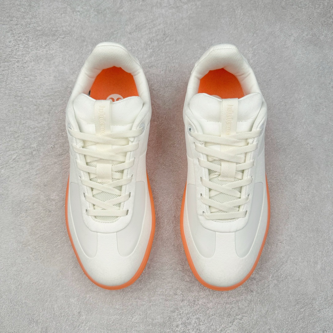 图片[2]-＃PB纯原 lululemon Cityverse 露露乐檬极简主义减震耐磨低帮生活休闲鞋 Cityverse将运动性能融入经典休闲鞋中，中底提供出色缓震，并贴合足部曲线，带来全天候的舒适感。鞋面采用两种材质拼接，且前半部分采用热熔压胶处理，无任何缝线，保留了鞋身整体性。模制泡沫的鞋垫带来上乘的脚感，在平日休闲穿着时不会磨脚，也能提供轻质软弹的效果。25年来，lululemon一直秉持“感受为先”的设计理念，并相信更好的感受带来更好的表现。此次男鞋的设计亦是如此。投入多年研究，针对男性在不同运动场景中的脚步形态设计了不同鞋履款式。同时，还进行了生物力学与形态学研究，为“他”带来更好的贴合度和感受。尺码：36 36.5 37.5 38 38.5 39 40 40.5 41 42 42.5 43 44-选品中心