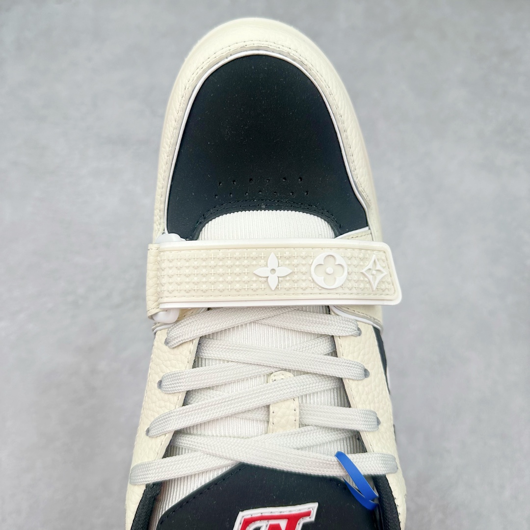 图片[4]-Louis Vuitton Trainer lv时装走秀运动鞋 高尔夫系列 全网最全配色更新最快 最成熟的做工稳定的品控 完美鞋型超高的清洁度 零毛边线头瑕疵 全套原楦原纸版原鞋开模 全网最具灵魂的版型 正确原装黄色鞋盒 正确中底印花 鞋面印花3D高频深度立体 全鞋电脑针车 紧密相连 针距密度一致 环保乳胶注塑鞋垫 厚度脚感还原原版 皮面裁剪部位 统一油边封口工艺 原装橡胶大底含胶量大底组合零偏差 专柜全套包装 防尘袋 说明书 质保卡 男女鞋 尺码：35 36 37 38 39 40 41 42 43 44 45-选品中心