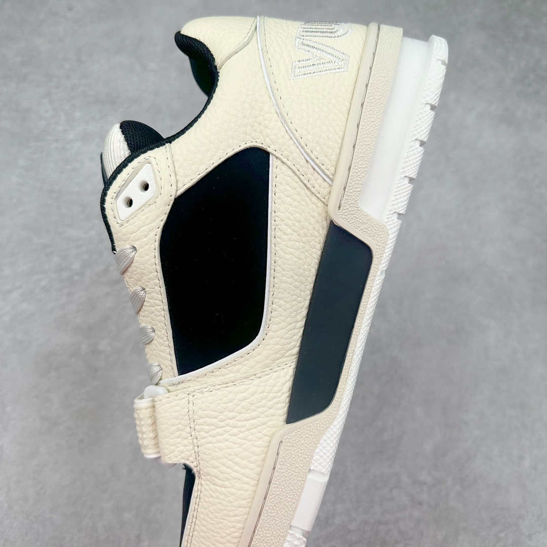 图片[7]-Louis Vuitton Trainer lv时装走秀运动鞋 高尔夫系列 全网最全配色更新最快 最成熟的做工稳定的品控 完美鞋型超高的清洁度 零毛边线头瑕疵 全套原楦原纸版原鞋开模 全网最具灵魂的版型 正确原装黄色鞋盒 正确中底印花 鞋面印花3D高频深度立体 全鞋电脑针车 紧密相连 针距密度一致 环保乳胶注塑鞋垫 厚度脚感还原原版 皮面裁剪部位 统一油边封口工艺 原装橡胶大底含胶量大底组合零偏差 专柜全套包装 防尘袋 说明书 质保卡 男女鞋 尺码：35 36 37 38 39 40 41 42 43 44 45-选品中心