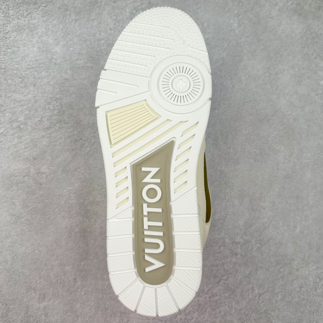 图片[9]-Louis Vuitton Trainer lv时装走秀运动鞋 高尔夫系列 全网最全配色更新最快 最成熟的做工稳定的品控 完美鞋型超高的清洁度 零毛边线头瑕疵 全套原楦原纸版原鞋开模 全网最具灵魂的版型 正确原装黄色鞋盒 正确中底印花 鞋面印花3D高频深度立体 全鞋电脑针车 紧密相连 针距密度一致 环保乳胶注塑鞋垫 厚度脚感还原原版 皮面裁剪部位 统一油边封口工艺 原装橡胶大底含胶量大底组合零偏差 专柜全套包装 防尘袋 说明书 质保卡 男女鞋 尺码：35 36 37 38 39 40 41 42 43 44 45-选品中心