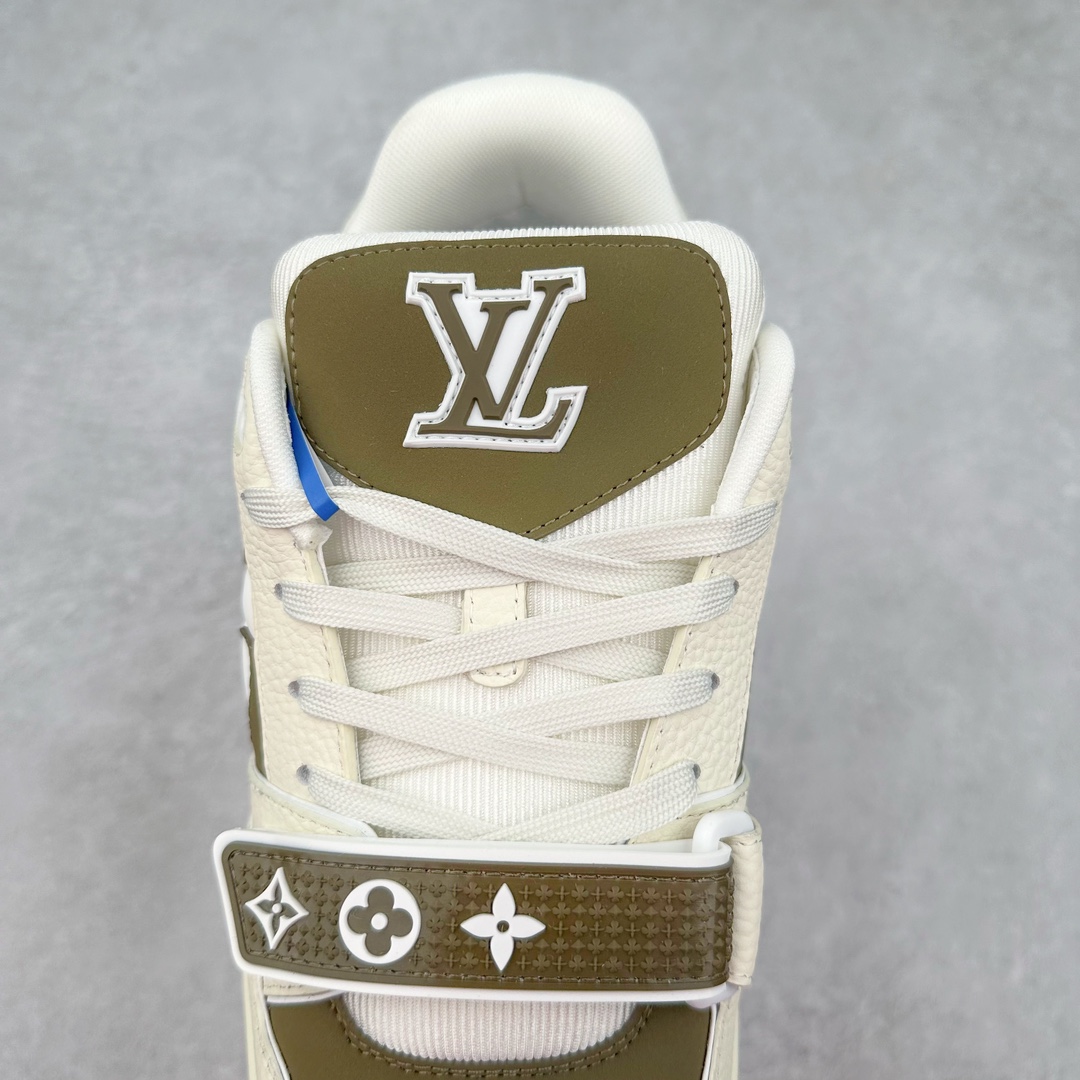 图片[5]-Louis Vuitton Trainer lv时装走秀运动鞋 高尔夫系列 全网最全配色更新最快 最成熟的做工稳定的品控 完美鞋型超高的清洁度 零毛边线头瑕疵 全套原楦原纸版原鞋开模 全网最具灵魂的版型 正确原装黄色鞋盒 正确中底印花 鞋面印花3D高频深度立体 全鞋电脑针车 紧密相连 针距密度一致 环保乳胶注塑鞋垫 厚度脚感还原原版 皮面裁剪部位 统一油边封口工艺 原装橡胶大底含胶量大底组合零偏差 专柜全套包装 防尘袋 说明书 质保卡 男女鞋 尺码：35 36 37 38 39 40 41 42 43 44 45-选品中心