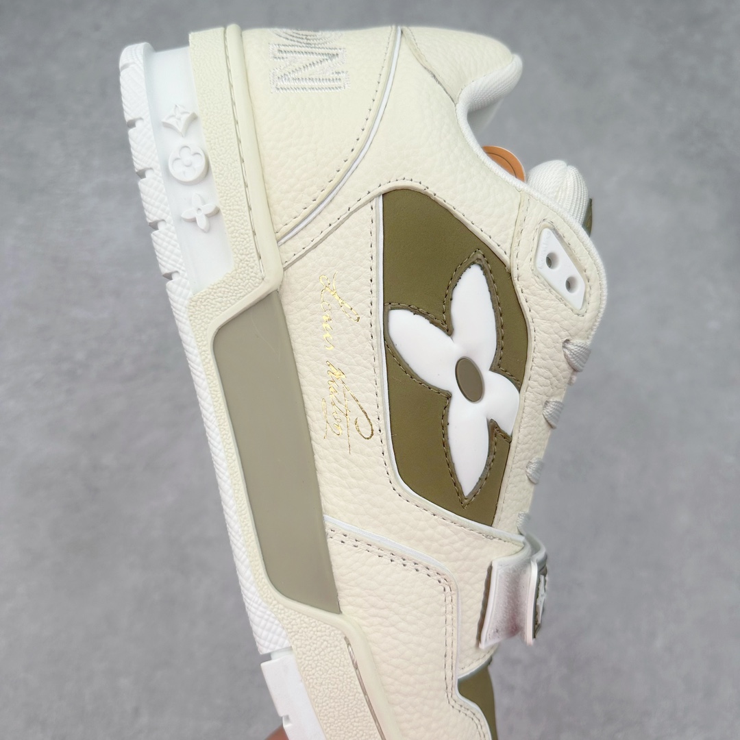 图片[6]-Louis Vuitton Trainer lv时装走秀运动鞋 高尔夫系列 全网最全配色更新最快 最成熟的做工稳定的品控 完美鞋型超高的清洁度 零毛边线头瑕疵 全套原楦原纸版原鞋开模 全网最具灵魂的版型 正确原装黄色鞋盒 正确中底印花 鞋面印花3D高频深度立体 全鞋电脑针车 紧密相连 针距密度一致 环保乳胶注塑鞋垫 厚度脚感还原原版 皮面裁剪部位 统一油边封口工艺 原装橡胶大底含胶量大底组合零偏差 专柜全套包装 防尘袋 说明书 质保卡 男女鞋 尺码：35 36 37 38 39 40 41 42 43 44 45-选品中心