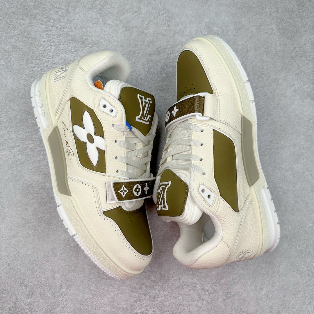 图片[3]-Louis Vuitton Trainer lv时装走秀运动鞋 高尔夫系列 全网最全配色更新最快 最成熟的做工稳定的品控 完美鞋型超高的清洁度 零毛边线头瑕疵 全套原楦原纸版原鞋开模 全网最具灵魂的版型 正确原装黄色鞋盒 正确中底印花 鞋面印花3D高频深度立体 全鞋电脑针车 紧密相连 针距密度一致 环保乳胶注塑鞋垫 厚度脚感还原原版 皮面裁剪部位 统一油边封口工艺 原装橡胶大底含胶量大底组合零偏差 专柜全套包装 防尘袋 说明书 质保卡 男女鞋 尺码：35 36 37 38 39 40 41 42 43 44 45-选品中心