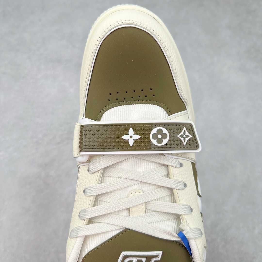 图片[4]-Louis Vuitton Trainer lv时装走秀运动鞋 高尔夫系列 全网最全配色更新最快 最成熟的做工稳定的品控 完美鞋型超高的清洁度 零毛边线头瑕疵 全套原楦原纸版原鞋开模 全网最具灵魂的版型 正确原装黄色鞋盒 正确中底印花 鞋面印花3D高频深度立体 全鞋电脑针车 紧密相连 针距密度一致 环保乳胶注塑鞋垫 厚度脚感还原原版 皮面裁剪部位 统一油边封口工艺 原装橡胶大底含胶量大底组合零偏差 专柜全套包装 防尘袋 说明书 质保卡 男女鞋 尺码：35 36 37 38 39 40 41 42 43 44 45-选品中心