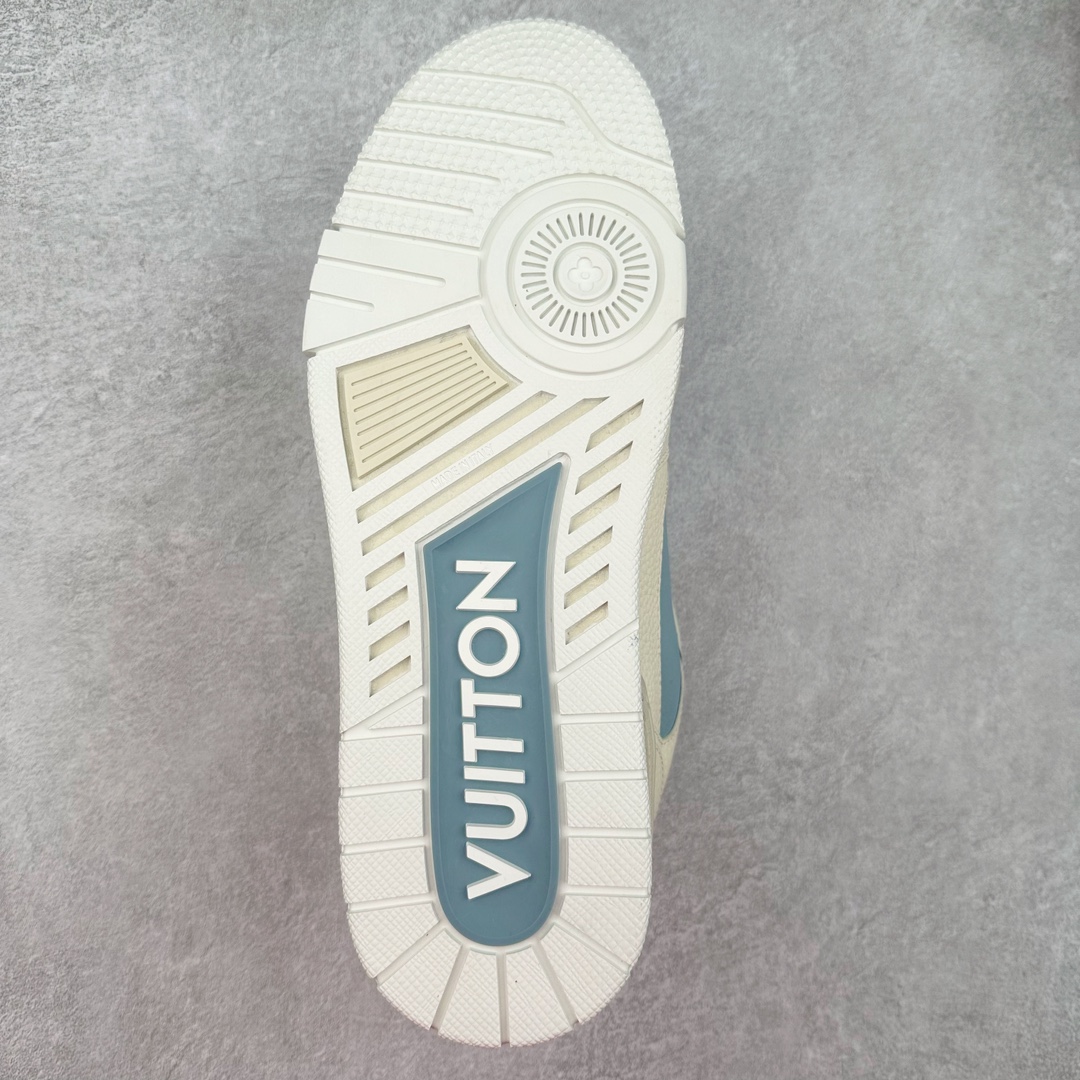 图片[9]-Louis Vuitton Trainer lv时装走秀运动鞋 高尔夫系列 全网最全配色更新最快 最成熟的做工稳定的品控 完美鞋型超高的清洁度 零毛边线头瑕疵 全套原楦原纸版原鞋开模 全网最具灵魂的版型 正确原装黄色鞋盒 正确中底印花 鞋面印花3D高频深度立体 全鞋电脑针车 紧密相连 针距密度一致 环保乳胶注塑鞋垫 厚度脚感还原原版 皮面裁剪部位 统一油边封口工艺 原装橡胶大底含胶量大底组合零偏差 专柜全套包装 防尘袋 说明书 质保卡 男女鞋 尺码：35 36 37 38 39 40 41 42 43 44 45-选品中心