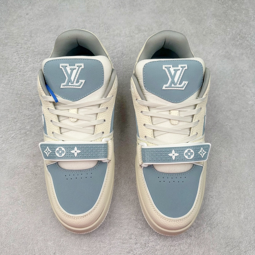 图片[2]-Louis Vuitton Trainer lv时装走秀运动鞋 高尔夫系列 全网最全配色更新最快 最成熟的做工稳定的品控 完美鞋型超高的清洁度 零毛边线头瑕疵 全套原楦原纸版原鞋开模 全网最具灵魂的版型 正确原装黄色鞋盒 正确中底印花 鞋面印花3D高频深度立体 全鞋电脑针车 紧密相连 针距密度一致 环保乳胶注塑鞋垫 厚度脚感还原原版 皮面裁剪部位 统一油边封口工艺 原装橡胶大底含胶量大底组合零偏差 专柜全套包装 防尘袋 说明书 质保卡 男女鞋 尺码：35 36 37 38 39 40 41 42 43 44 45-选品中心