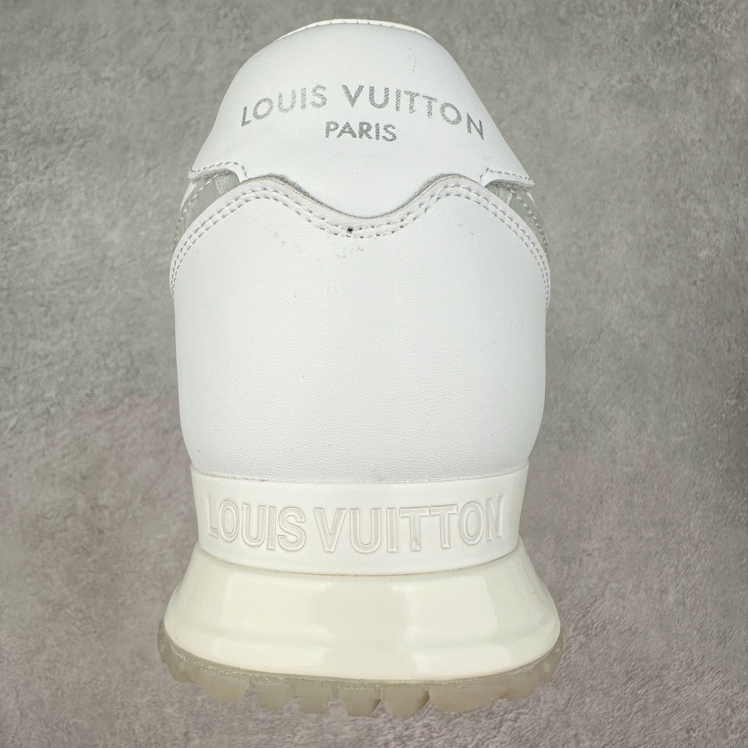 图片[8]-LV TRAINER SNEAKER run away男士运动鞋 顶级版本 汲取经典跑鞋的设计精髓 创造标志性run away运动鞋鞋面采用原版monogram帆布花卉黑 白 咖 灰 拼接撞色 经典不衰的流行元素 搭配科技橡胶外底和手工亮皮皮饰边 更有I*字母老花图案 贯穿整个鞋身后跟饰有品牌logo标识 内里小牛皮打造独立一体回弹乳胶牛皮垫脚 货号： 1A3N7W1622 尺码： 39 40 41 42 43 44 45（大半码）-选品中心