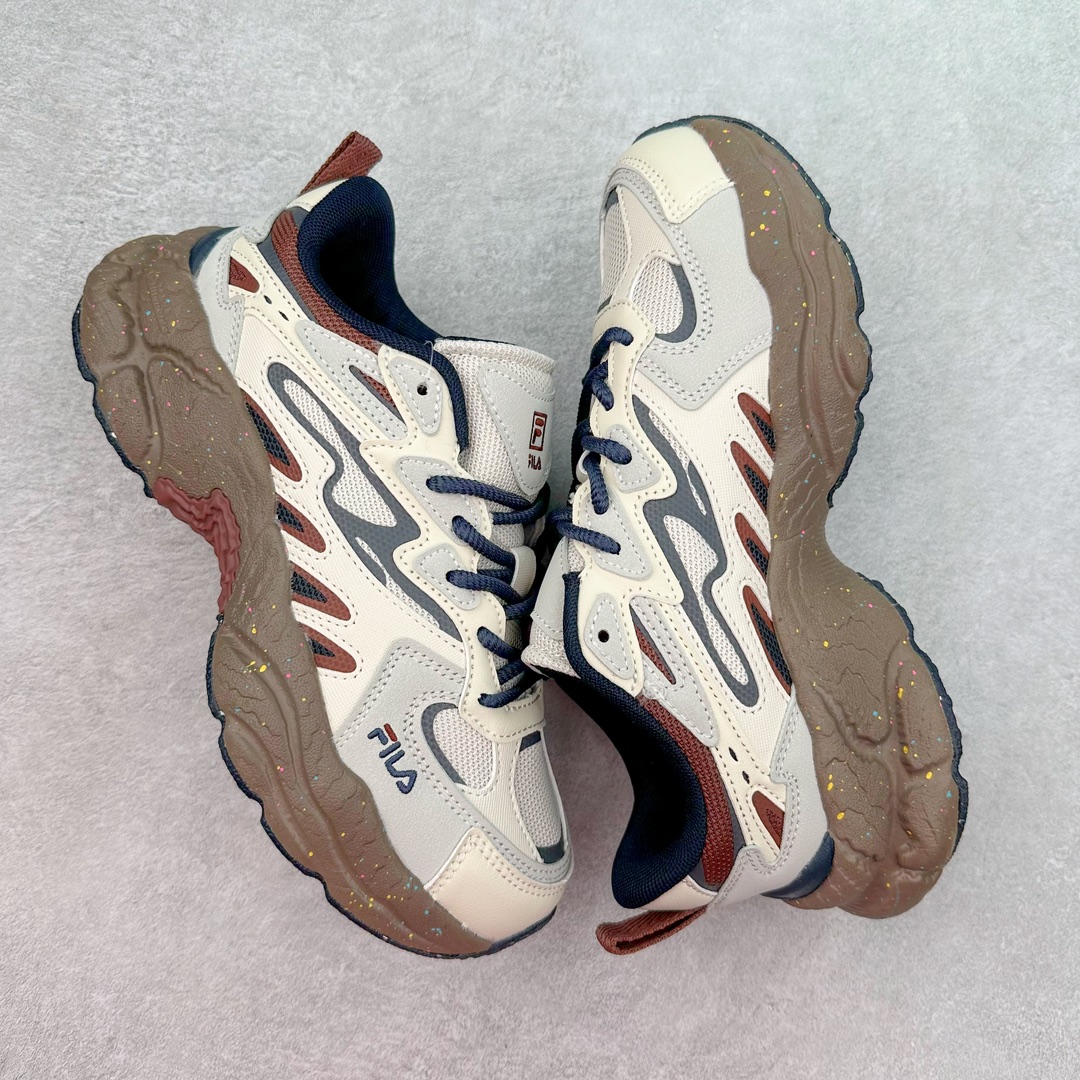 图片[3]-FILA FUSION Fluid 斐乐摩登潮牌防滑耐磨轻便运动鞋 FUSION 系列传承了 FILA 的百年基因，融入年轻运动及潮流文化，成为引领变革、创新突破的一代。以“1+N” 的跨界合作模式重现经典的同时创造经典。带来最出其不意的跨界合作惊喜。同时，FILAFUSION把FILA 的 DNA 融入到定制体验里，你可以随心制造厲于你的产品。FILA FUSION 的鞋家族涵盖了老爹鞋、跑步鞋、网球鞋、季节款。风格复古新潮，满足了时尚人士出行及各类运动的搭配需求，成为当下年轻人筷拥的鞋类品牌之一。FILA FUSION 走进年轻人的世界，通过年轻人运动，街舞，滑板，篮球，展现 FILA FUSION 的潮流态度和年轻文化。FILA FUSION 认为末来属于引领变革、创新突破的年轻一代，让我们一起构成 FILA 未来的蓝图吧！尺码：35.5 36 36.5 37.5 38 38.5 39 40 40.5 41 42 42.5 43 44 44.5 45 45.5-选品中心