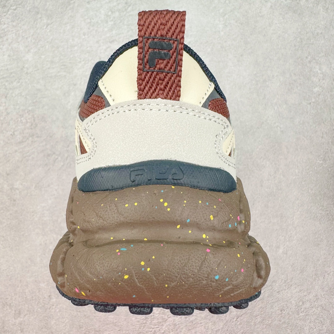 图片[8]-FILA FUSION Fluid 斐乐摩登潮牌防滑耐磨轻便运动鞋 FUSION 系列传承了 FILA 的百年基因，融入年轻运动及潮流文化，成为引领变革、创新突破的一代。以“1+N” 的跨界合作模式重现经典的同时创造经典。带来最出其不意的跨界合作惊喜。同时，FILAFUSION把FILA 的 DNA 融入到定制体验里，你可以随心制造厲于你的产品。FILA FUSION 的鞋家族涵盖了老爹鞋、跑步鞋、网球鞋、季节款。风格复古新潮，满足了时尚人士出行及各类运动的搭配需求，成为当下年轻人筷拥的鞋类品牌之一。FILA FUSION 走进年轻人的世界，通过年轻人运动，街舞，滑板，篮球，展现 FILA FUSION 的潮流态度和年轻文化。FILA FUSION 认为末来属于引领变革、创新突破的年轻一代，让我们一起构成 FILA 未来的蓝图吧！尺码：35.5 36 36.5 37.5 38 38.5 39 40 40.5 41 42 42.5 43 44 44.5 45 45.5-选品中心