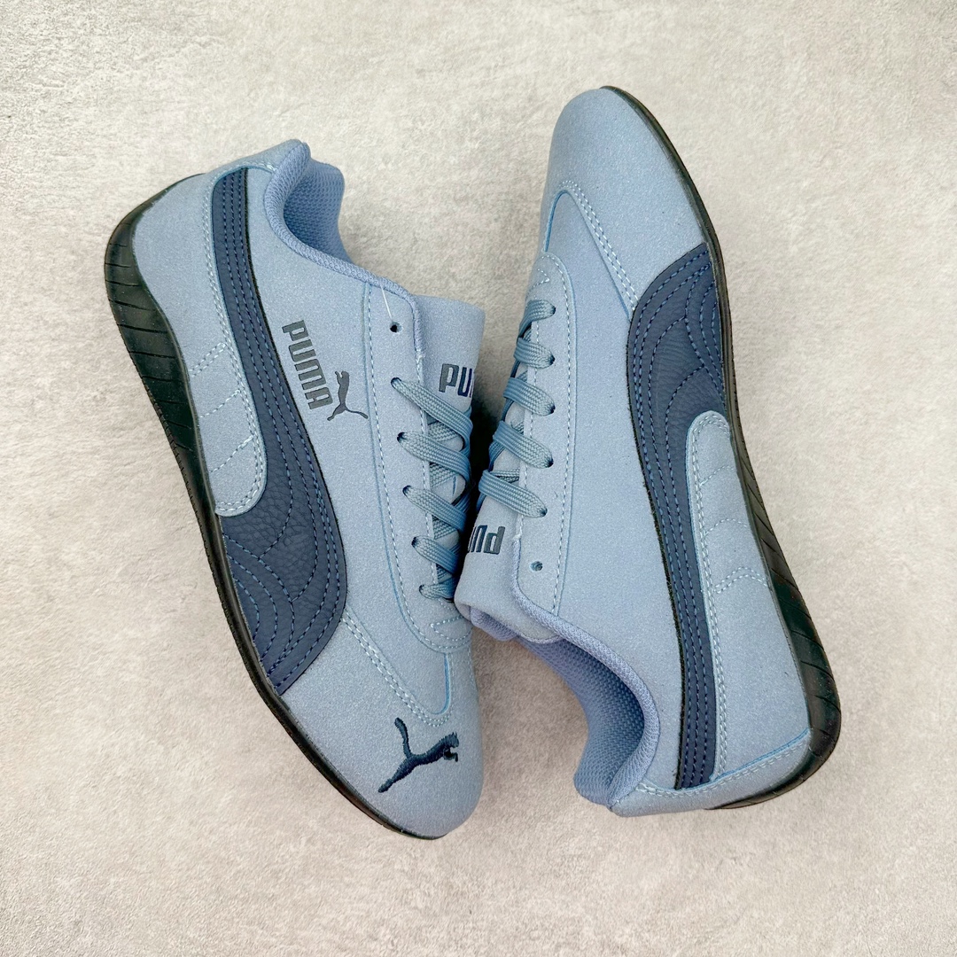 图片[3]-PUMA Speedca OG 彪马极速赛车系列低帮德训风拼接复古百搭休闲运动赛车鞋 鞋款从80、90年代赛车手所穿的防火赛车鞋为原型，鞋身线条模仿了赛车的流线廓形 体现了空气动力学原理的结构 简约流畅的外观 恰好又和贯穿其中的Formstrip Logo融合恰到好处 视觉上细节丰富且协调 本次Speedcat OG鞋款归来 最大看点自然式保留了窄版鞋型以及薄底构造 这两年各品牌鞋底越做越厚 Speedcat反其道而行之 上脚几乎无鞋底的效果带来耳目一新的视觉体验 鞋面依旧是以质感细腻的麂皮材质打造 并且大面积近乎全包裹的使用 复古味道也愈发浓烈 配色上更是将最原始的黑色和红色带回 向F1赛车队的标志性队服致敬 相信让各位一眼种草的更多是出挑的大红色 上脚即可瞬间点亮整体造型 在以球鞋为核心的OOTD中脱颖而出 而另一款黑色则是低调的万金油 彰显新潮个性的同时又不喧宾夺主 也是热爱简约系穿搭朋友的首选 尺码：36 37 37.5 38 38.5 39 40 40.5 41 42 42.5 43 44 44.5 45-选品中心