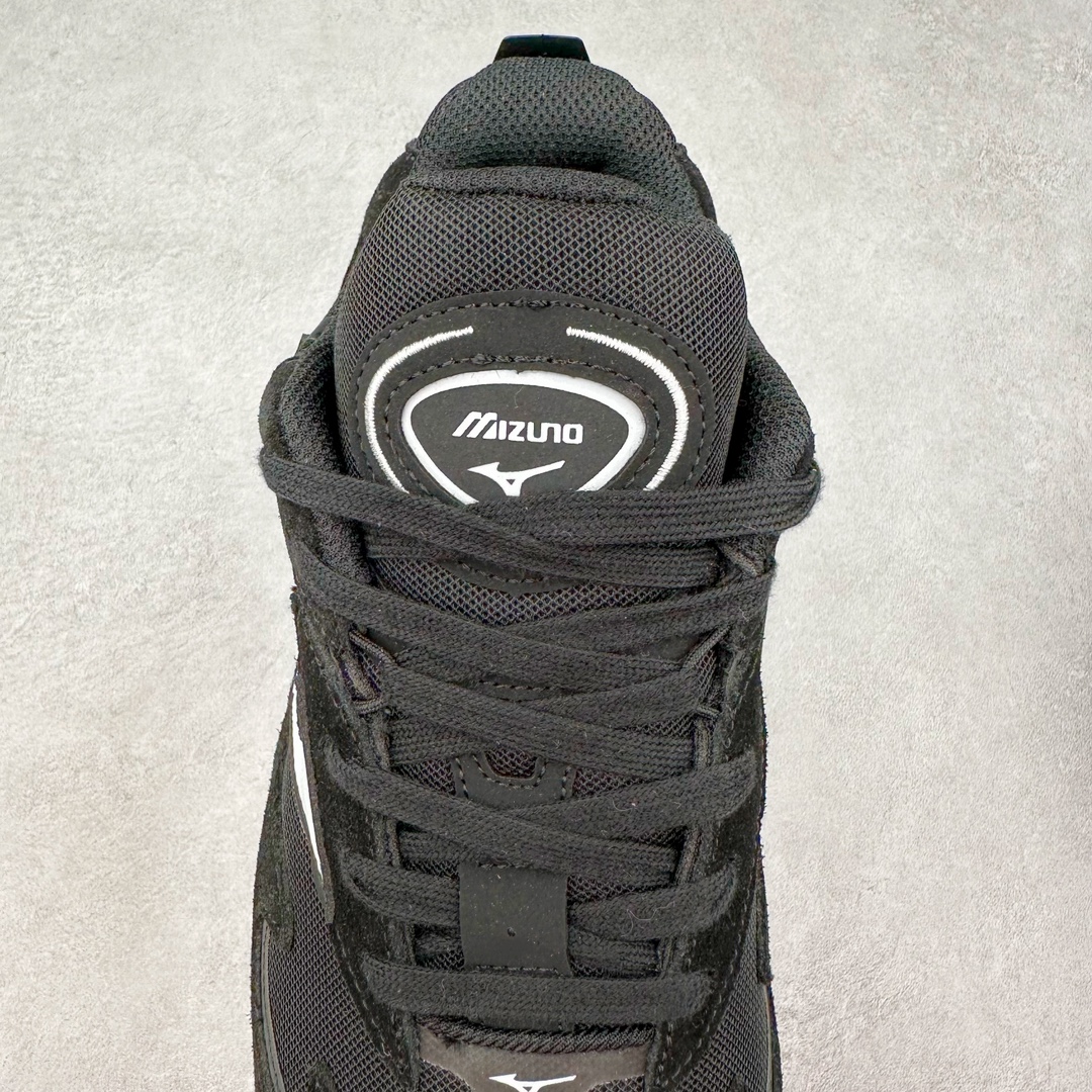 图片[5]-Mizuno 美津浓 Wave Rider Beta 复古时尚休闲舒适减震运动跑步鞋 美津浓WAVE机械缓震 可以说是机械缓震跑鞋科技的翘楚 有着非凡的适应性，有着充分而持久的缓震能力和轻量化设计，是一双可以陪伴我们日常训练甚至是半马比赛的跑鞋，无论是“跑步初哥”还是“精英老鸟”，只要不是比较夸张的大体重人群，都可以穿着WAVE RIDER 来跑步。如果你不知道跑步穿什么鞋，不知道给别人推荐什么鞋，那么选“美津浓 WAVE RIDER”总是没错的 尺码：36 36.5 37.5 38 38.5 39 40 40.5 41 42 42.5 43 44 44.5 45-选品中心