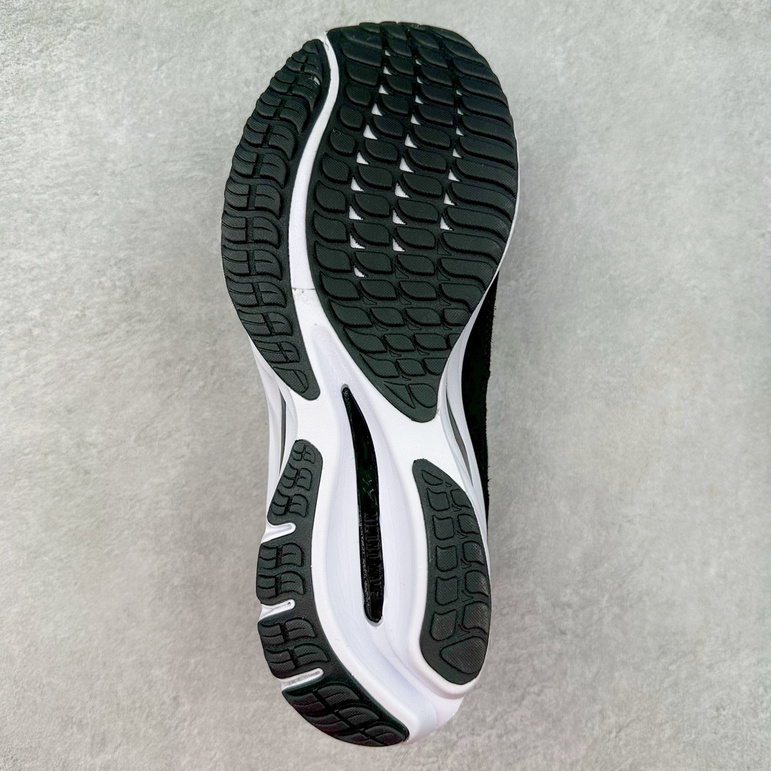 图片[9]-Mizuno 美津浓 Wave Rider Beta 复古时尚休闲舒适减震运动跑步鞋 美津浓WAVE机械缓震 可以说是机械缓震跑鞋科技的翘楚 有着非凡的适应性，有着充分而持久的缓震能力和轻量化设计，是一双可以陪伴我们日常训练甚至是半马比赛的跑鞋，无论是“跑步初哥”还是“精英老鸟”，只要不是比较夸张的大体重人群，都可以穿着WAVE RIDER 来跑步。如果你不知道跑步穿什么鞋，不知道给别人推荐什么鞋，那么选“美津浓 WAVE RIDER”总是没错的 尺码：36 36.5 37.5 38 38.5 39 40 40.5 41 42 42.5 43 44 44.5 45-选品中心