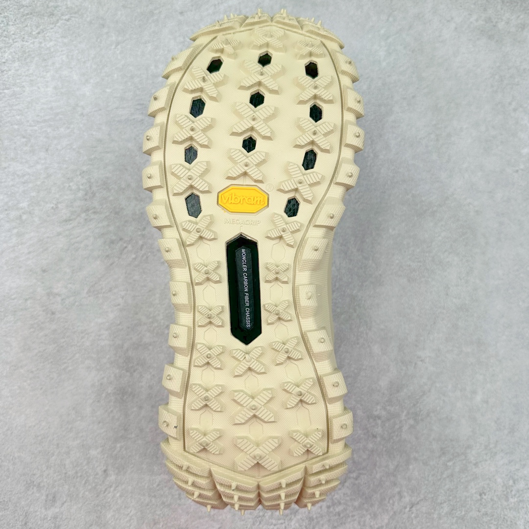 图片[9]-Moncler Trailgrip Gore-Tex 蒙口越野旅行系列低帮厚底轻量户外登山运动鞋 盟可睐MONCLER TRAILGRIP 鞋履新季系列 前卫设计碰撞实用科技 轻盈面料无惧炎热夏季 Trailgrip运动鞋作为盟可睐Moncler的秋冬新作横空出世 融蕴品牌山地基因 运用科技前沿技术 征服野外复杂地形 醒目的胎纹设计搭配弧形橡胶鞋头 确保经久耐穿 为山野探险与都市畅游提供高效防护 Trailgrip 2023春夏系列将在既有的实用性基础之上 推出全新配色 并采用更轻材质 尺码：35-46-选品中心