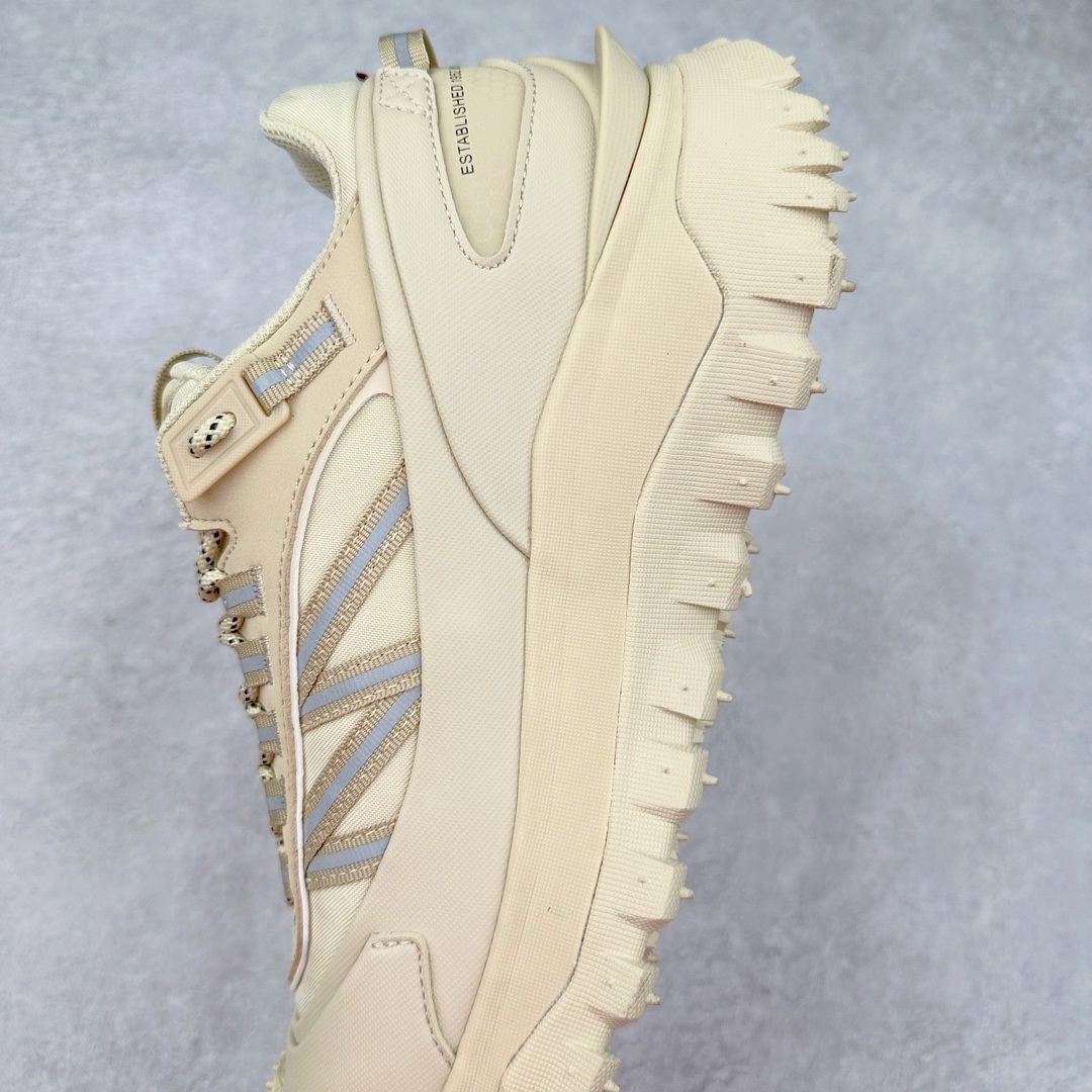 图片[7]-Moncler Trailgrip Gore-Tex 蒙口越野旅行系列低帮厚底轻量户外登山运动鞋 盟可睐MONCLER TRAILGRIP 鞋履新季系列 前卫设计碰撞实用科技 轻盈面料无惧炎热夏季 Trailgrip运动鞋作为盟可睐Moncler的秋冬新作横空出世 融蕴品牌山地基因 运用科技前沿技术 征服野外复杂地形 醒目的胎纹设计搭配弧形橡胶鞋头 确保经久耐穿 为山野探险与都市畅游提供高效防护 Trailgrip 2023春夏系列将在既有的实用性基础之上 推出全新配色 并采用更轻材质 尺码：35-46-选品中心