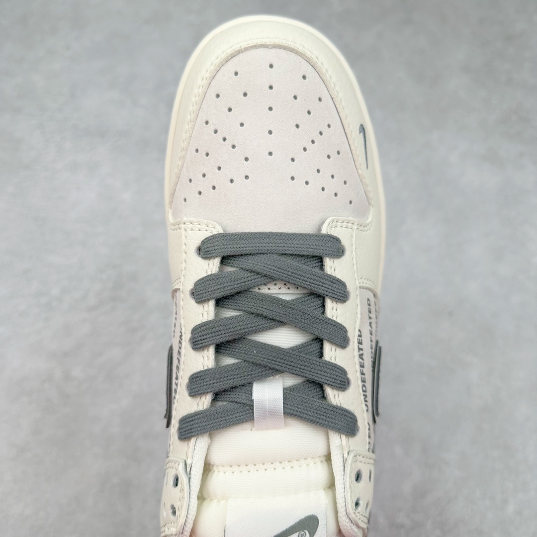 图片[4]-NK Dunk Low 定制配色 XX2025-679 大厂出品 极力推荐 原装头层材料 独家版型蒸餾加工帶來的是更好的视觉和脚感体验大厂纯原品质出货 清洁度 电绣工艺 皮料切割干净无任何毛边 细节完美 尺码：36 36.5 37.5 38 38.5 39 40 40.5 41 42 42.5 43 44 44.5 45 46 47.5-选品中心