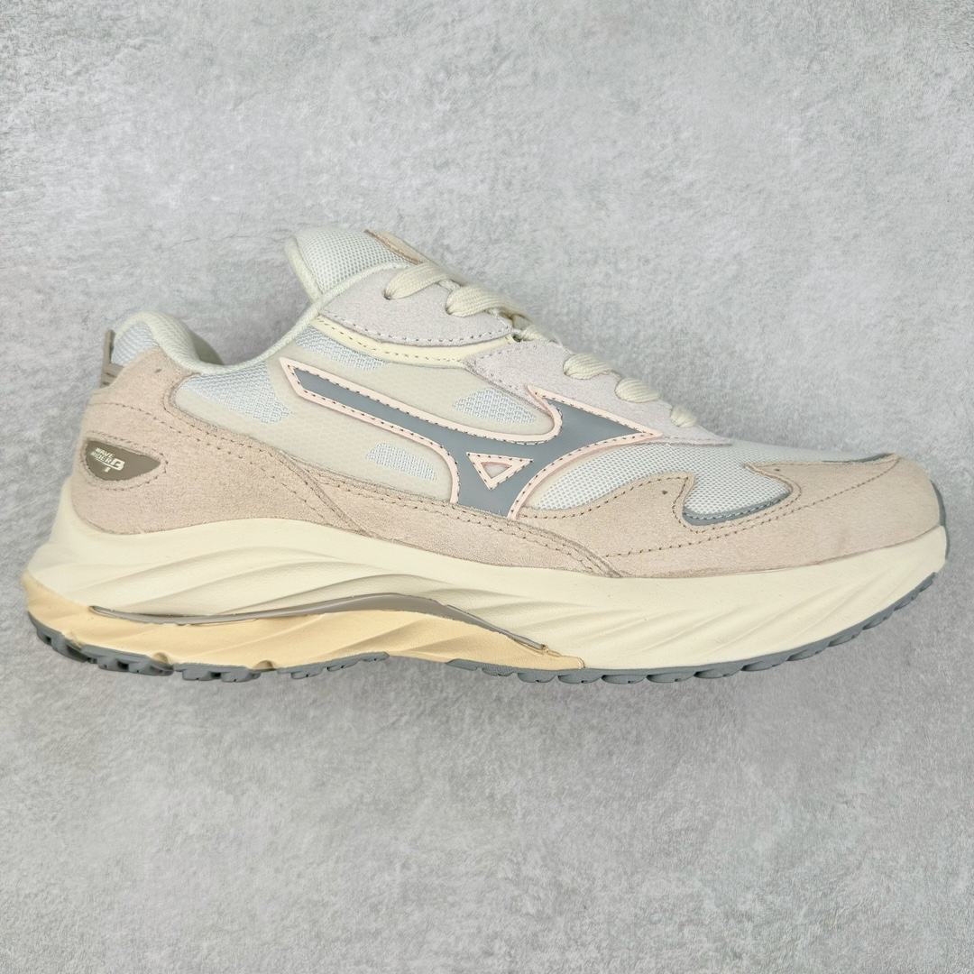 Mizuno 美津浓 Wave Rider Beta 复古时尚休闲舒适减震运动跑步鞋 美津浓WAVE机械缓震 可以说是机械缓震跑鞋科技的翘楚 有着非凡的适应性，有着充分而持久的缓震能力和轻量化设计，是一双可以陪伴我们日常训练甚至是半马比赛的跑鞋，无论是“跑步初哥”还是“精英老鸟”，只要不是比较夸张的大体重人群，都可以穿着WAVE RIDER 来跑步。如果你不知道跑步穿什么鞋，不知道给别人推荐什么鞋，那么选“美津浓 WAVE RIDER”总是没错的 尺码：36 36.5 37.5 38 38.5 39 40 40.5 41 42 42.5 43 44 44.5 45-选品中心